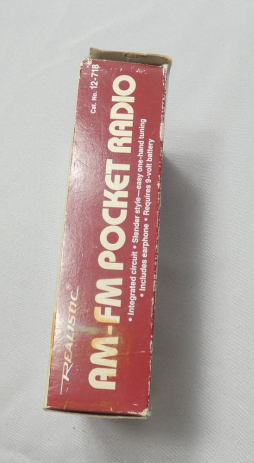 Vintage Radio Shack Realistic 12-718 AM/FM Transistor Radio w/Box Tested Works