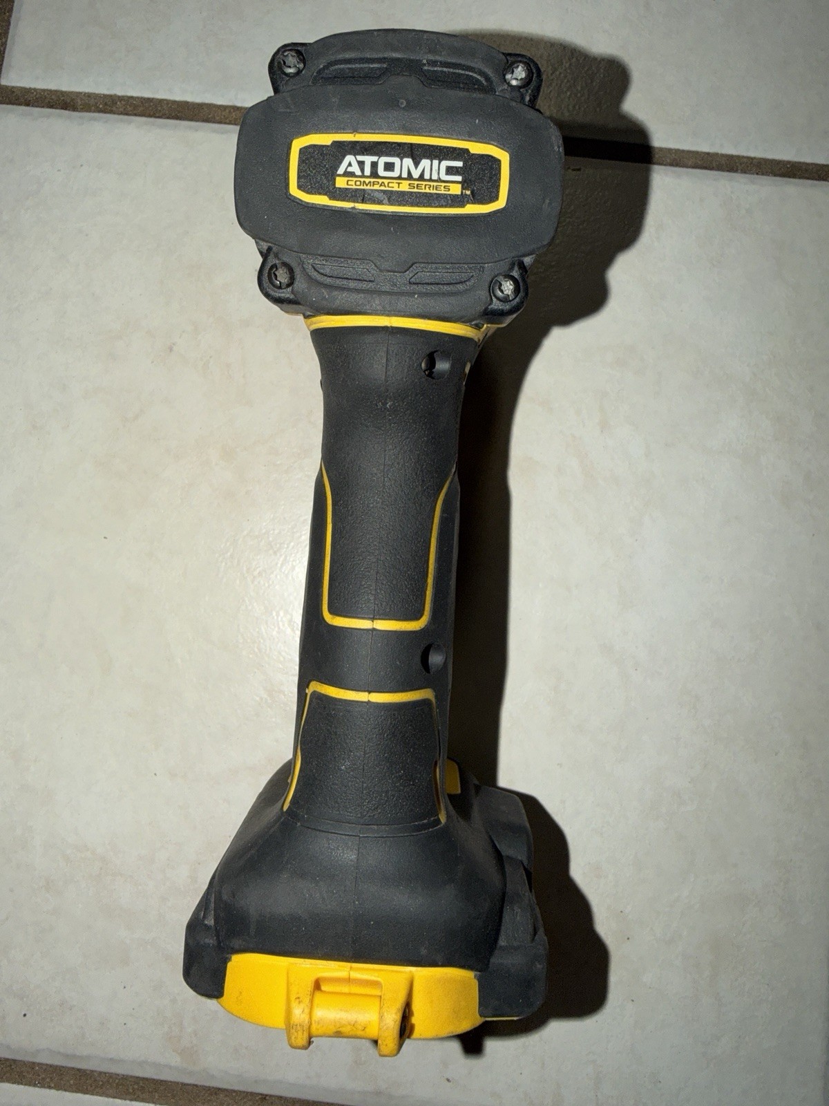 Dewalt 20v Atomic 1/4” Impact Driver (DCF850) - FOR PARTS OR REPAIR