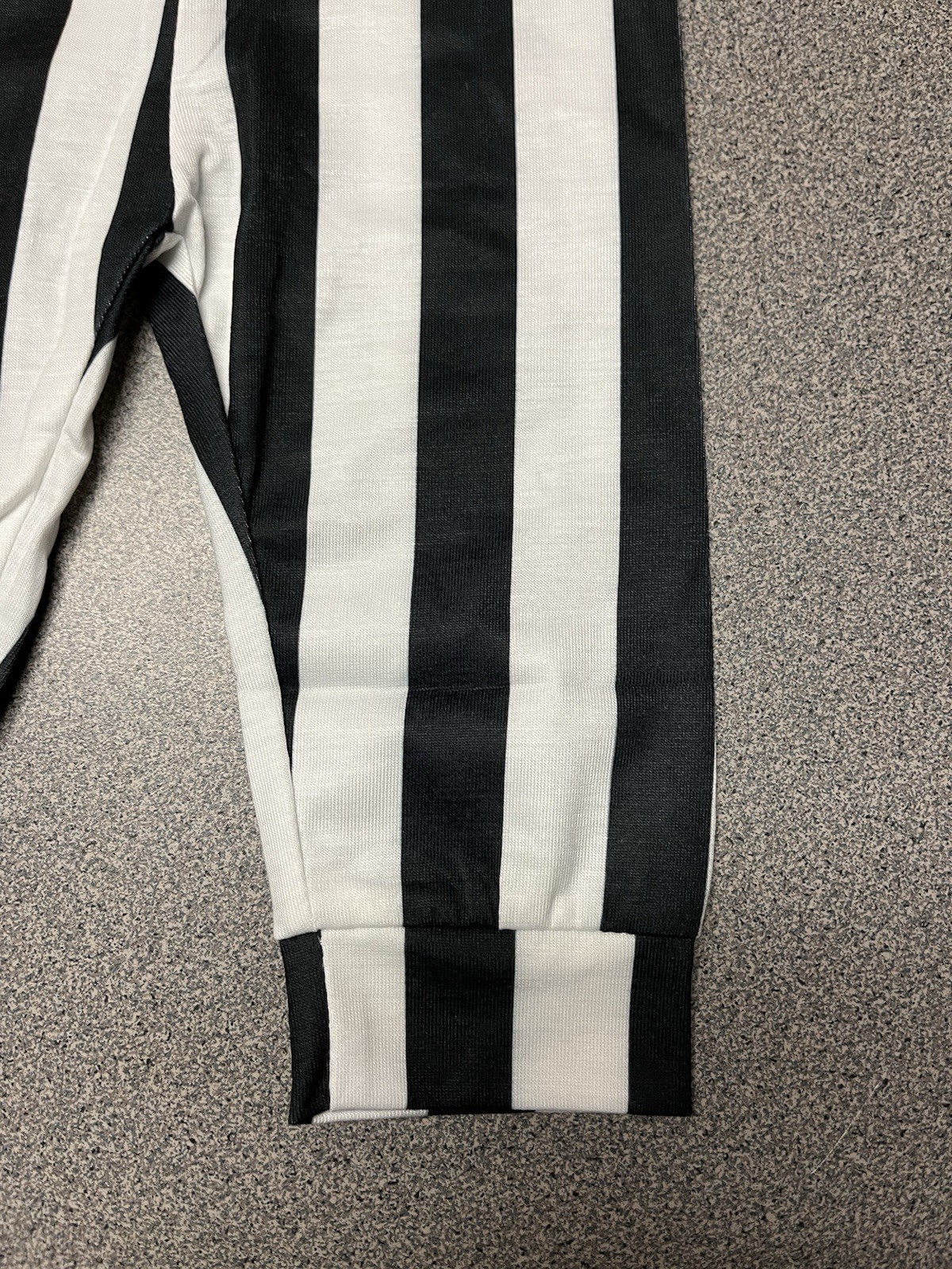 New Beetlejuice Infant Baby Halloween Costume Bodysuit with Printed Tie and Pant