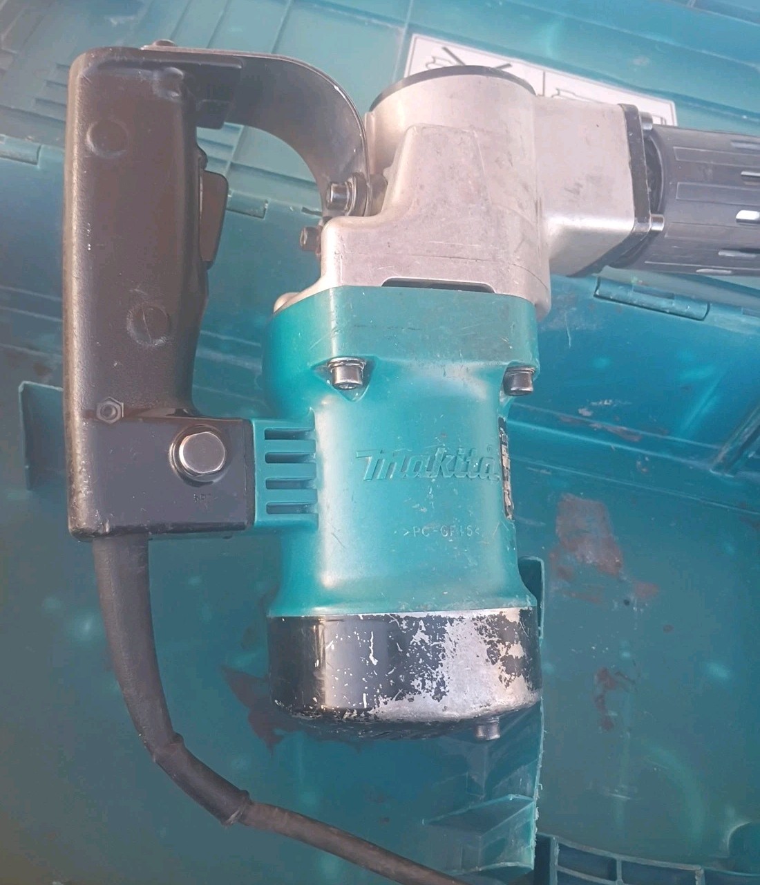 Makita HM0810B Demolition Hammer Used with Case, Free Shipping