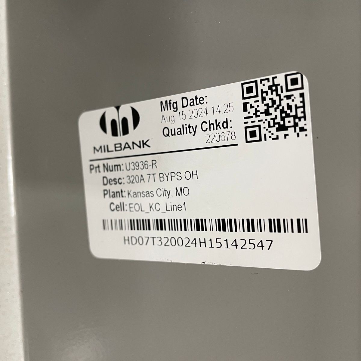 Milbank Meter Base, 320A, 600VAC, Ringless Lever Bypass Meter Socket