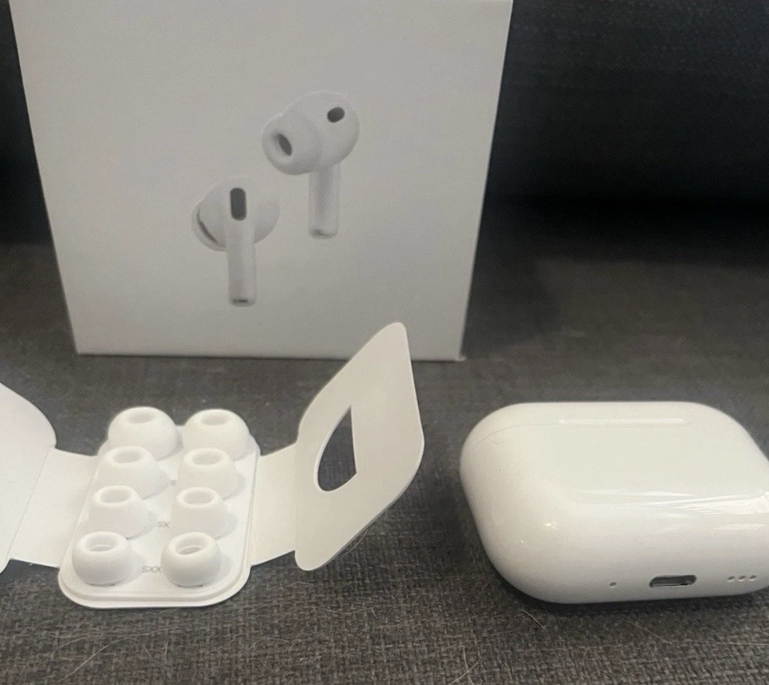 NEW Sealed Pro 3rd generation Wireless In-Ear Bluetooth ActiveNoiseCancellation