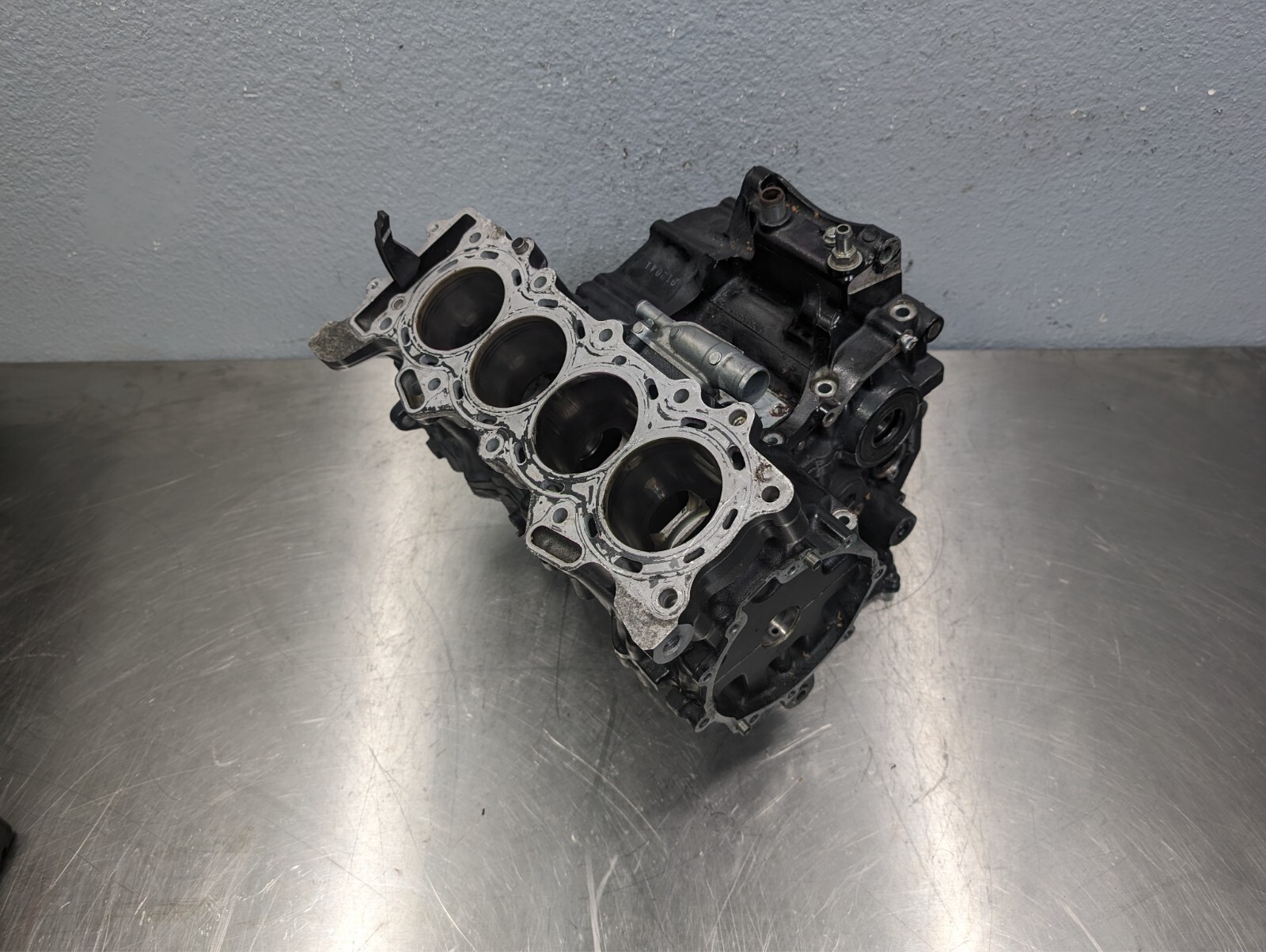 2009-2012 Kawasaki Ninja ZX6R OEM Engine Case Cases Block Crank - 14001-0159