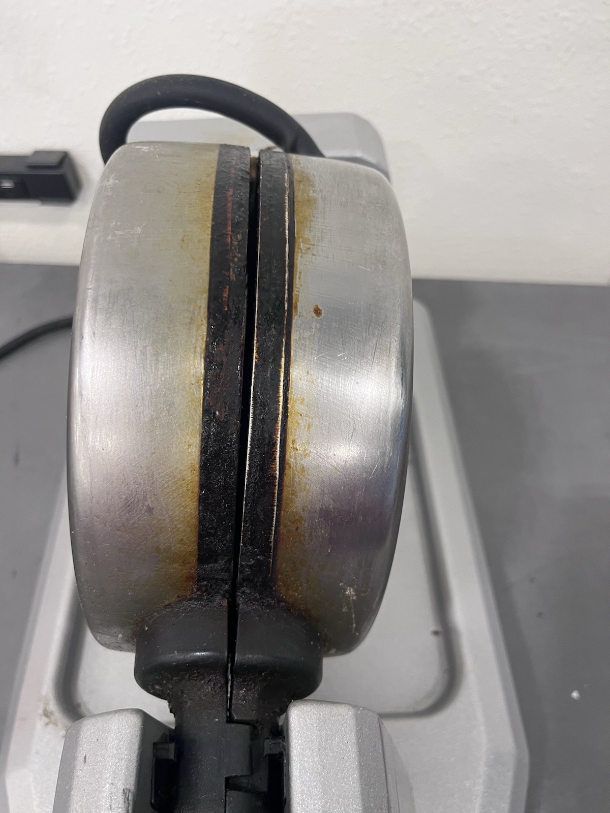 WARING COMMERCIAL BELGIAN WAFFLE MAKER WW180X *READ