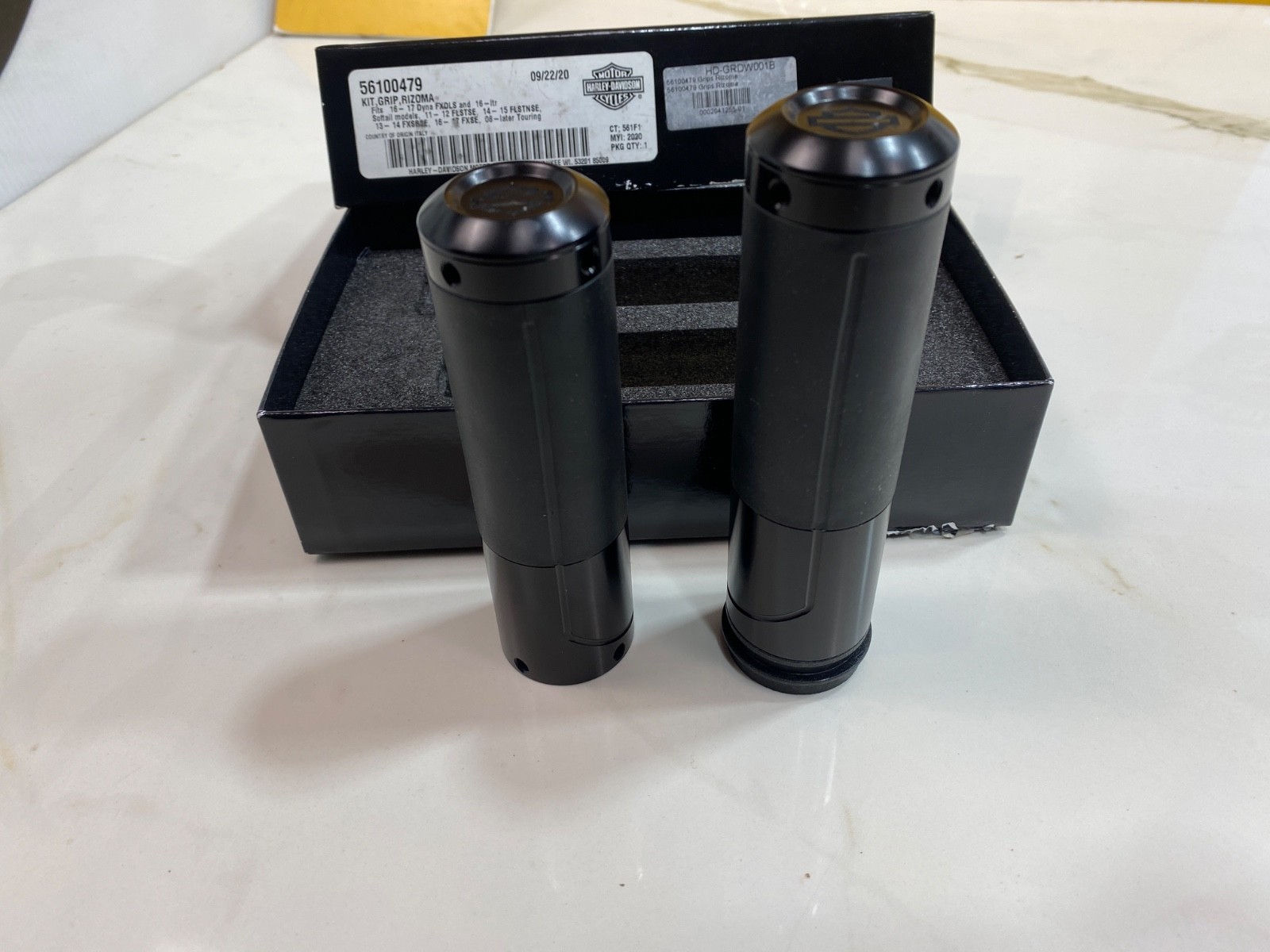 OEM Harley Davidson By Rizoma Hand Grips