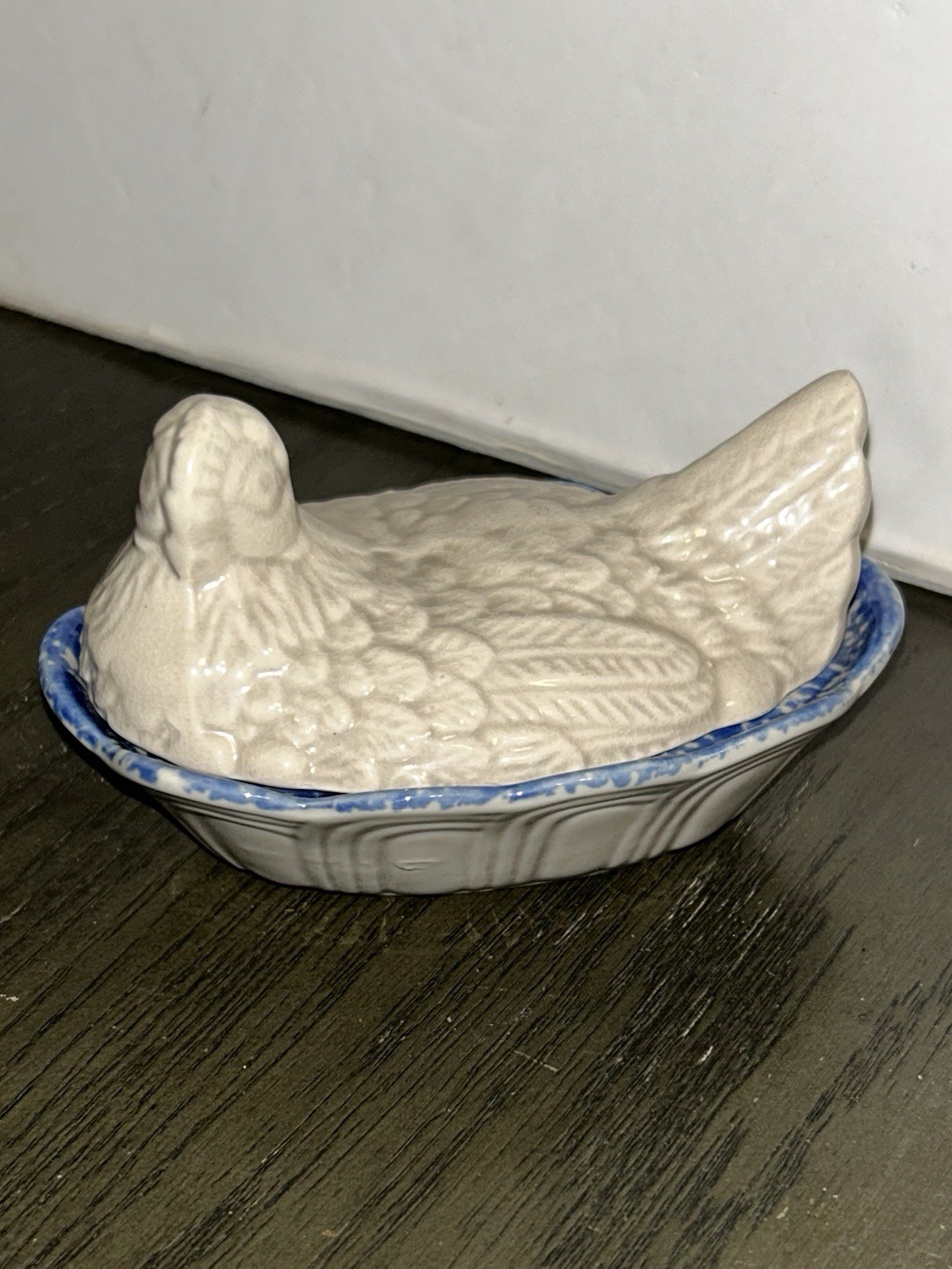 Vintage Gray And Blue Hen On A Nest•Porcelain Chicken On Nest In Wire Basket•EUC