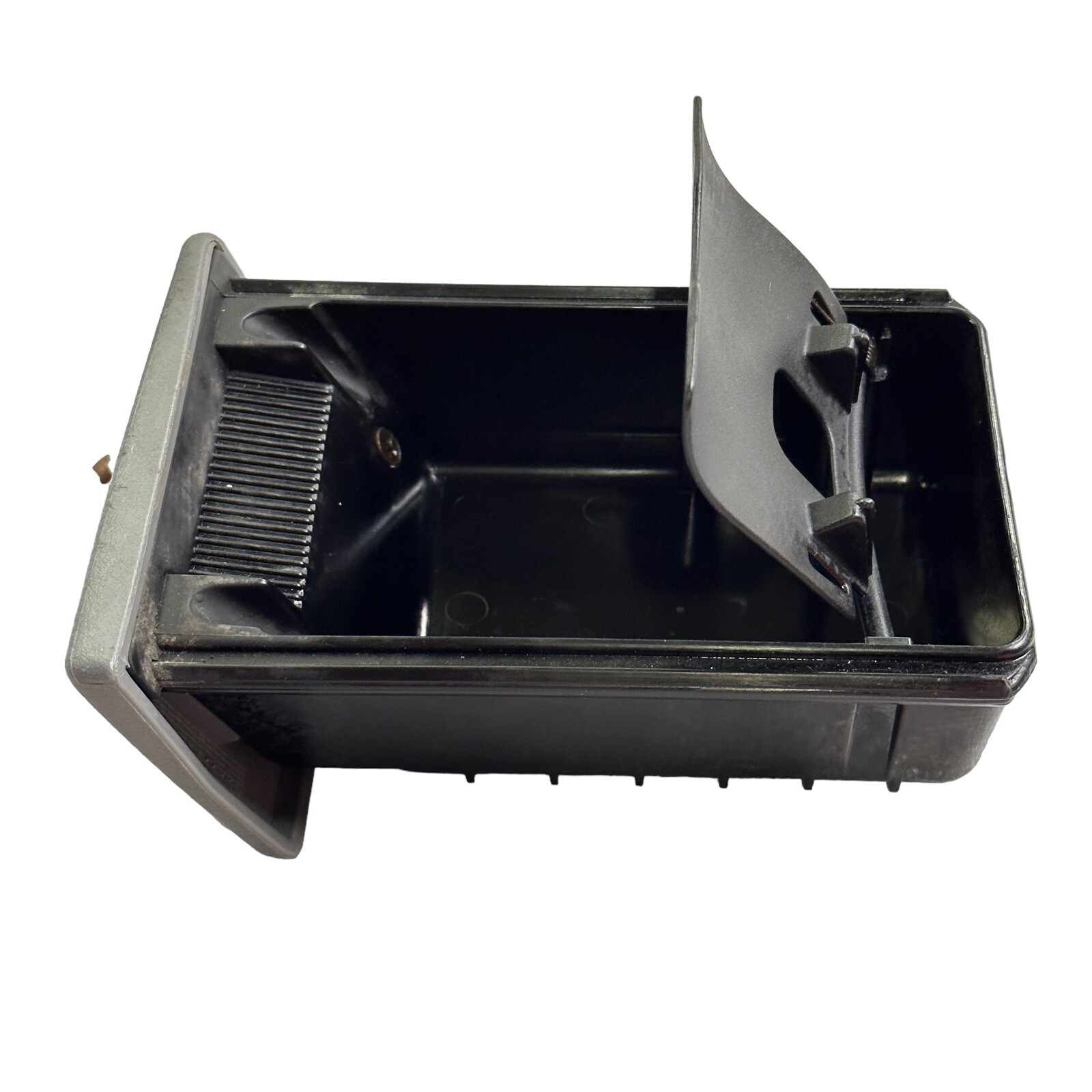 2004 Chevrolet Aveo OEM Center Dash Ash Tray Ashtray Gray 04 05