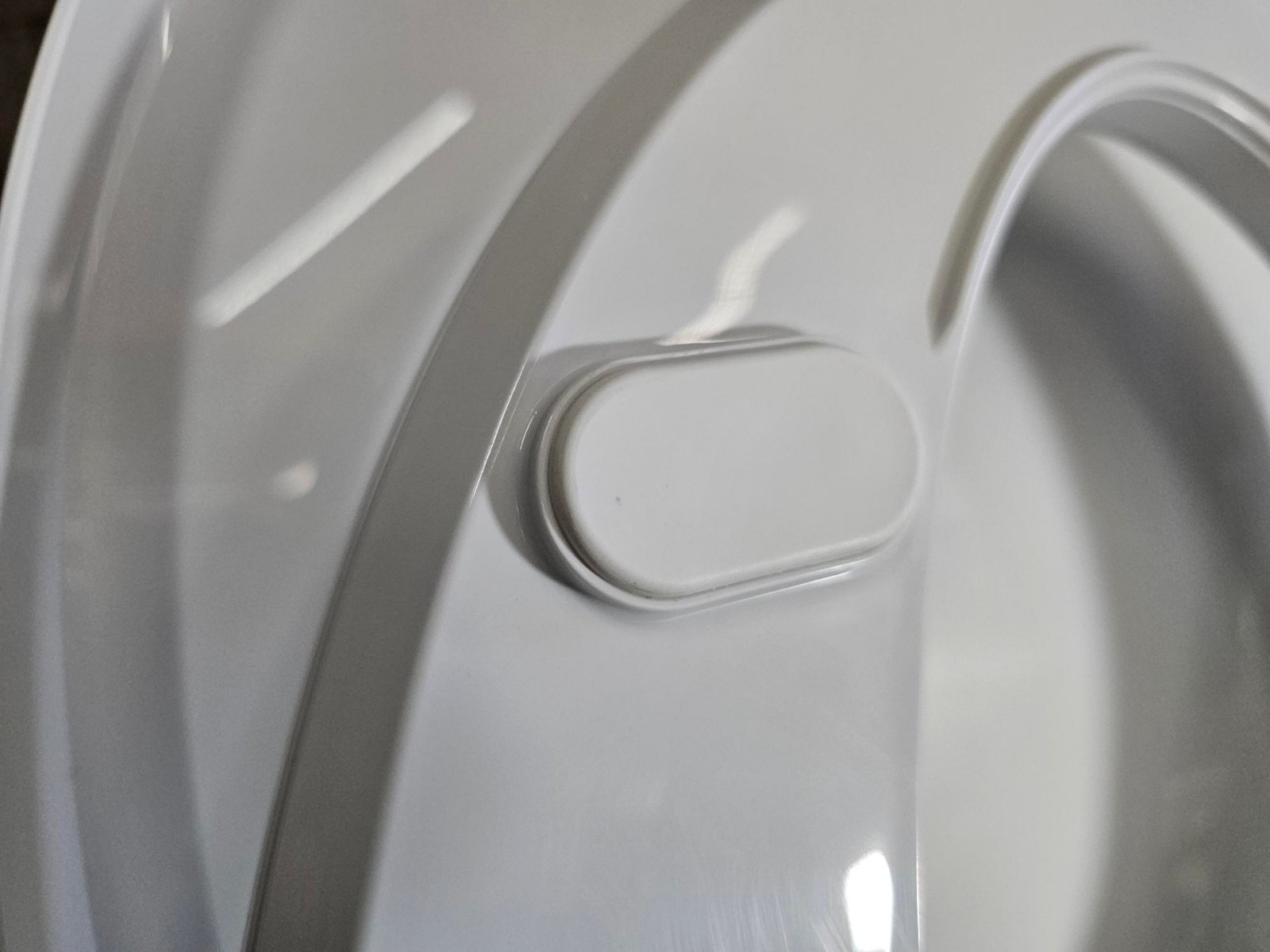 Enlongated Kohler C3-325 28119-0 Bidet Toilet Seat Heated w/ Remote