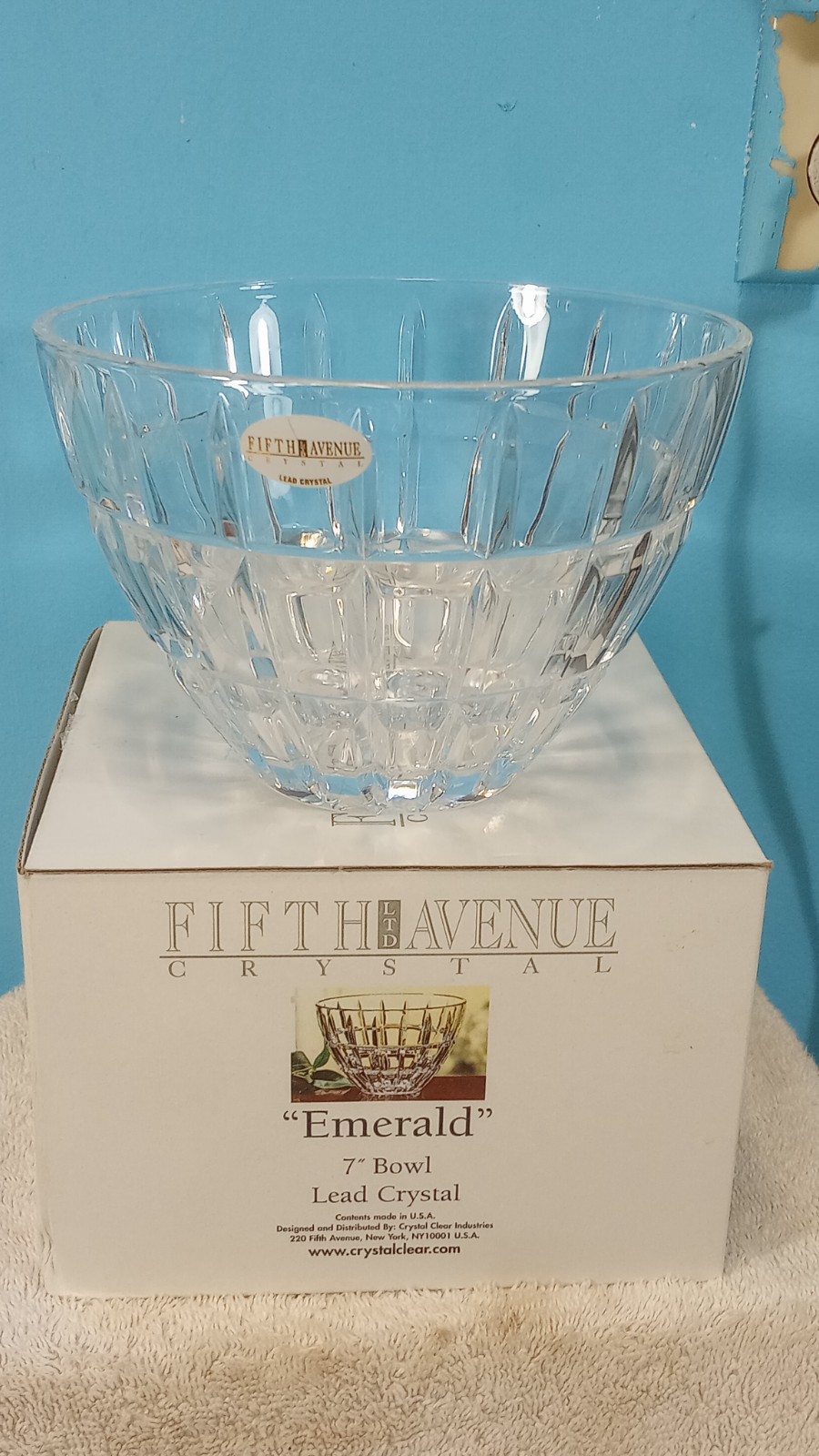 Fifth Avenue Crystal Emerald Bowl 7"