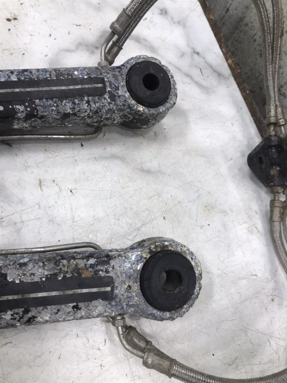 Mercury MerCruiser Alpha Bravo trim tilt lift hydraulic cylinders Power Trim XD