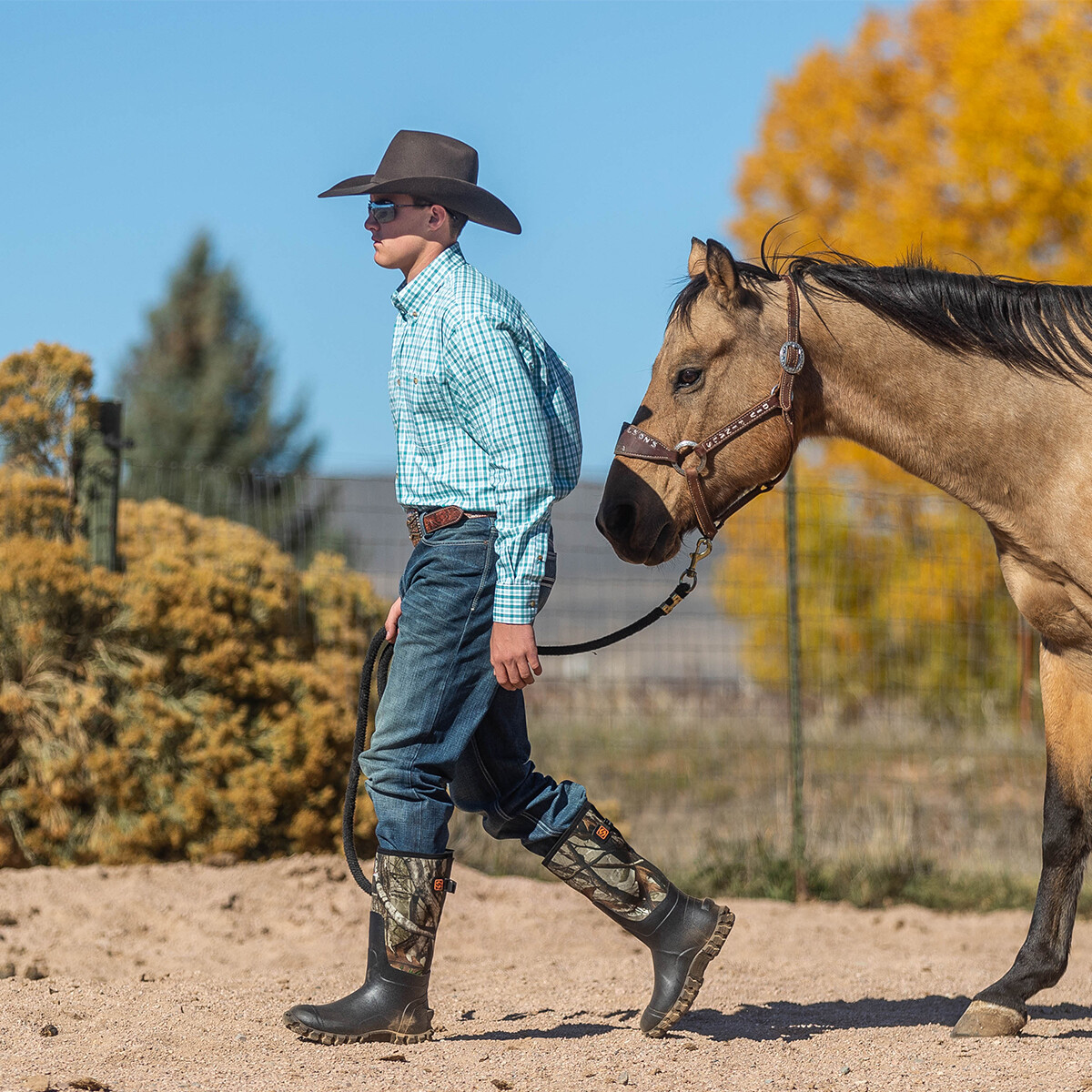 HISEA Men Chore Work Boots Waterproof Insulated Rubber Muck Boots Hunting Boots