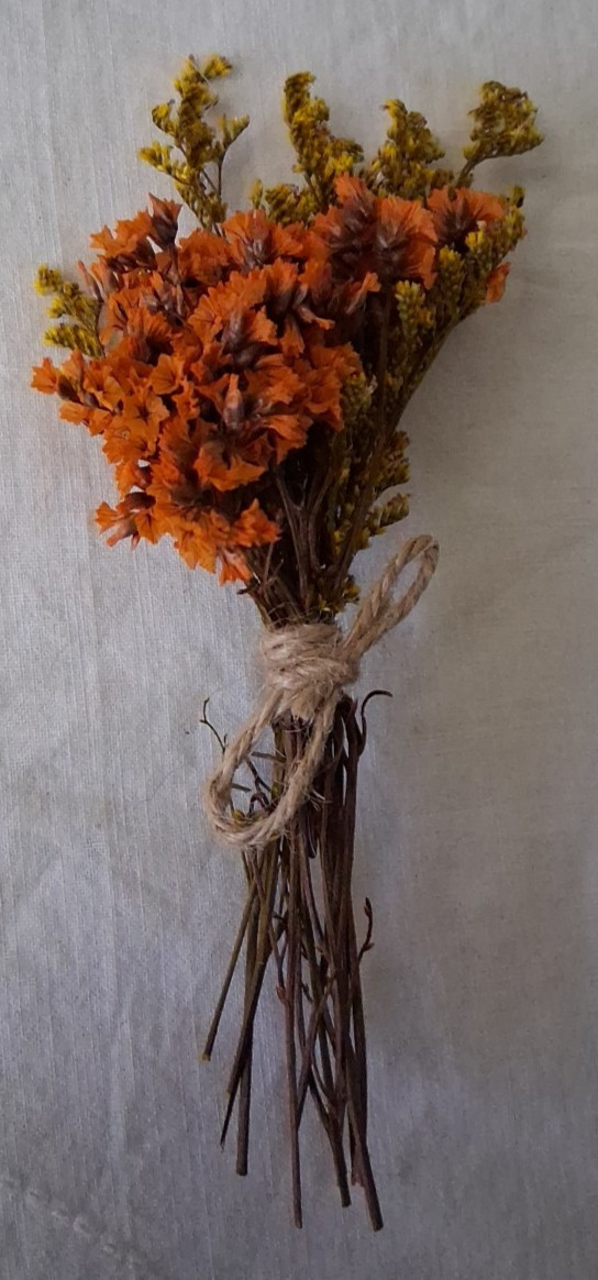 Lot of 11 Mini Dried Flower Bouquet, Wildflower Decor for Crafts or Photo Props