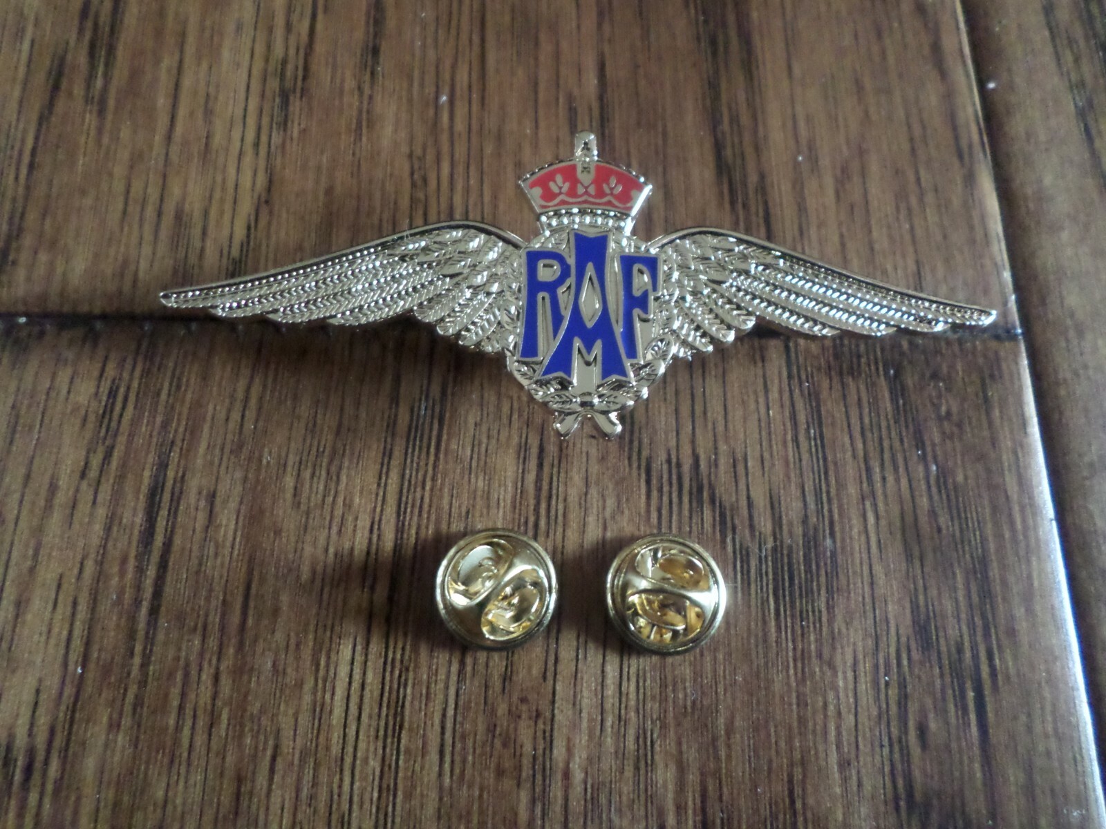 BRITISH ROYAL AIR FORCE MILITARY WINGS BADGE 3 1/4" DOUBLE POST METAL PIN