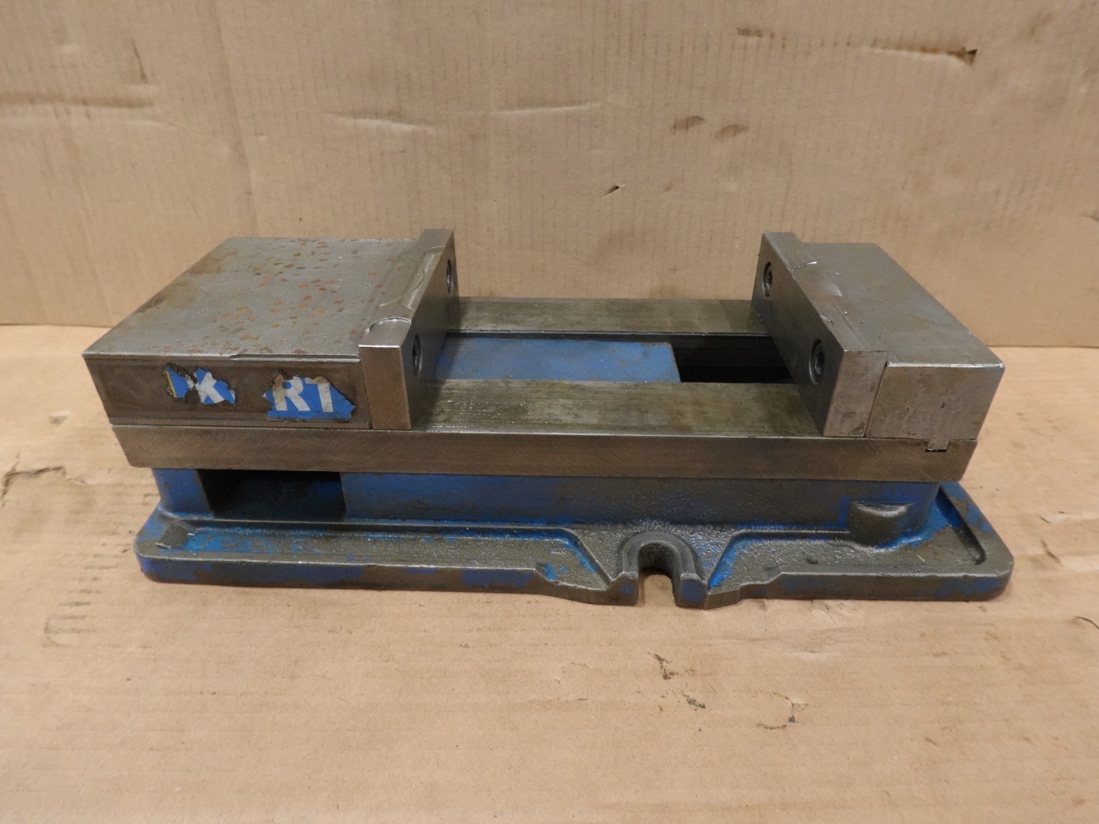 6" Kurt D675 AngLock Milling Machine Vise w/ Handle 7.5" Capacity KB5