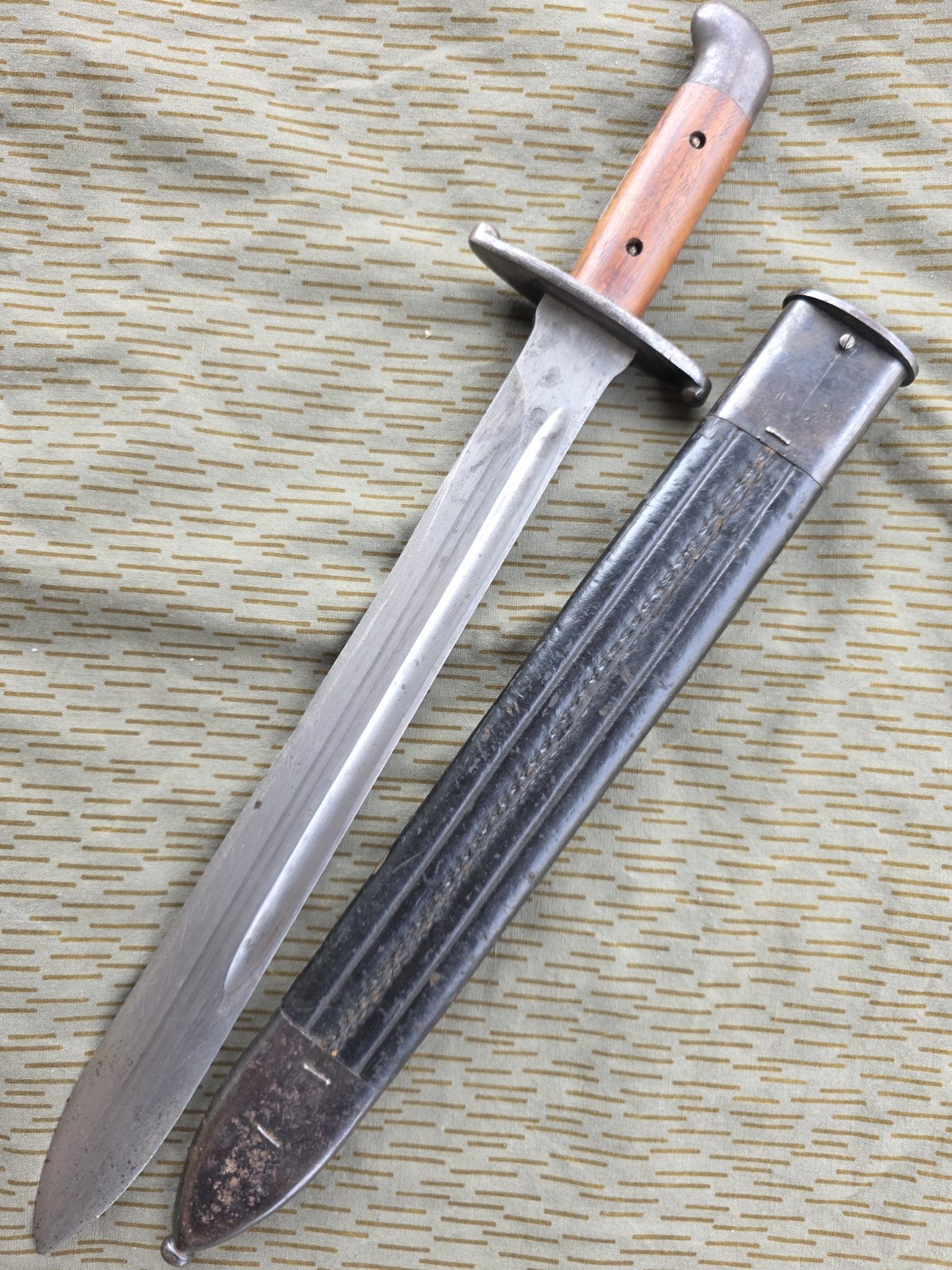 BRAZILIAN Model 1908 ARTILLERY SHORT SWORD & SCABBARD Brazil