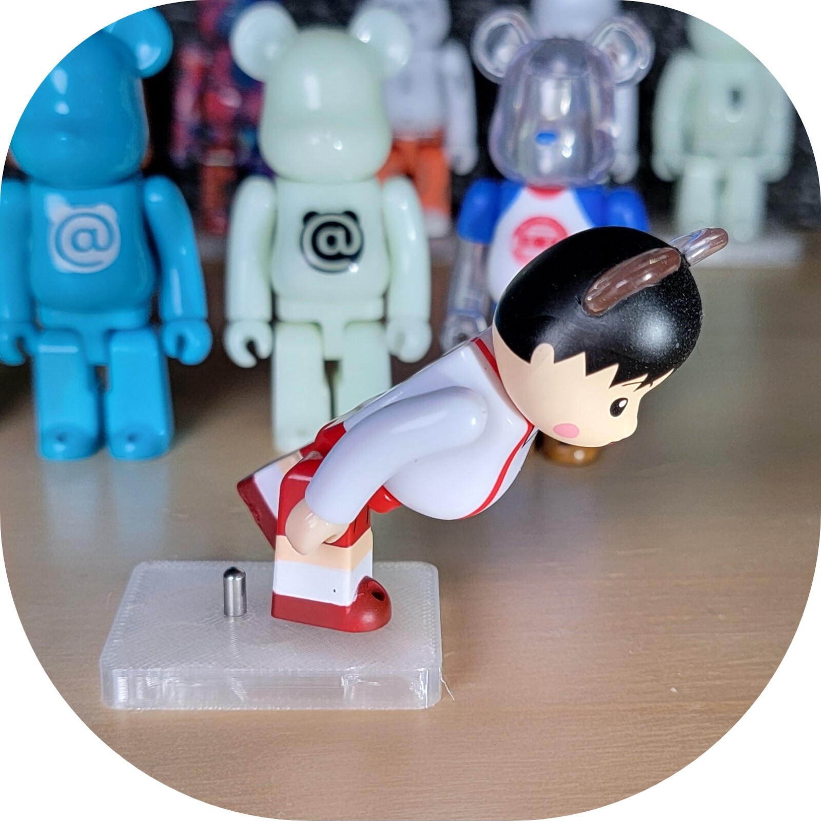 Mix and Match Custom Display Stands for Bearbrick 100%