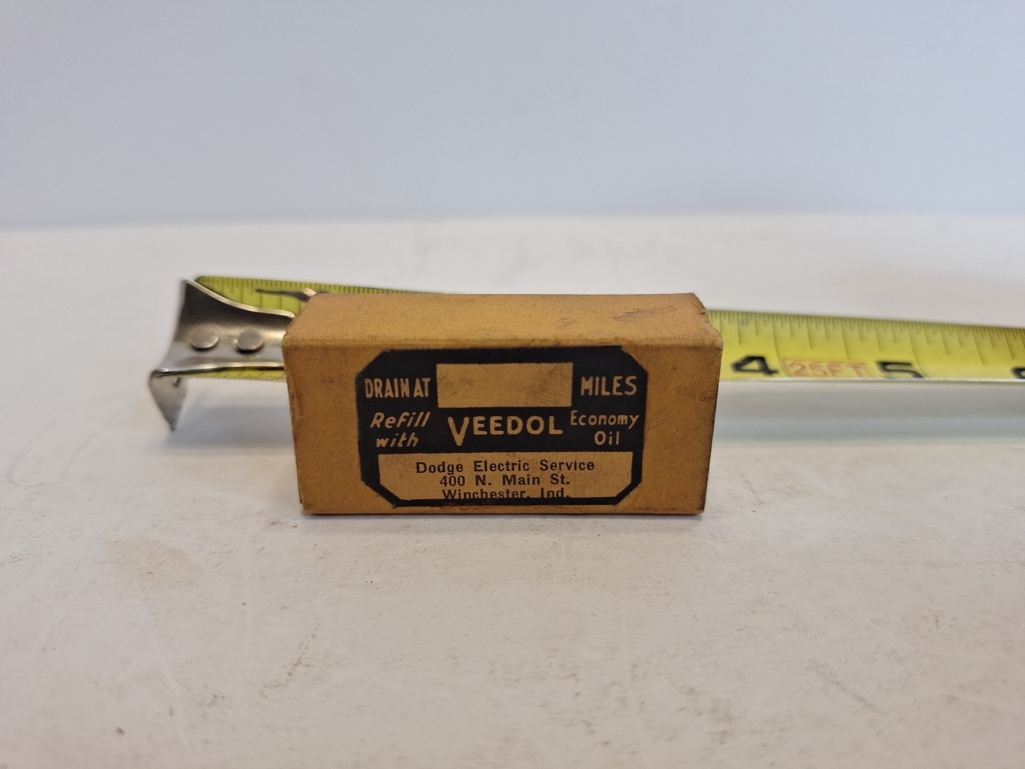 1930-40s Era Veedol Motor Oil Change Sticker Unused Some Stuck Together