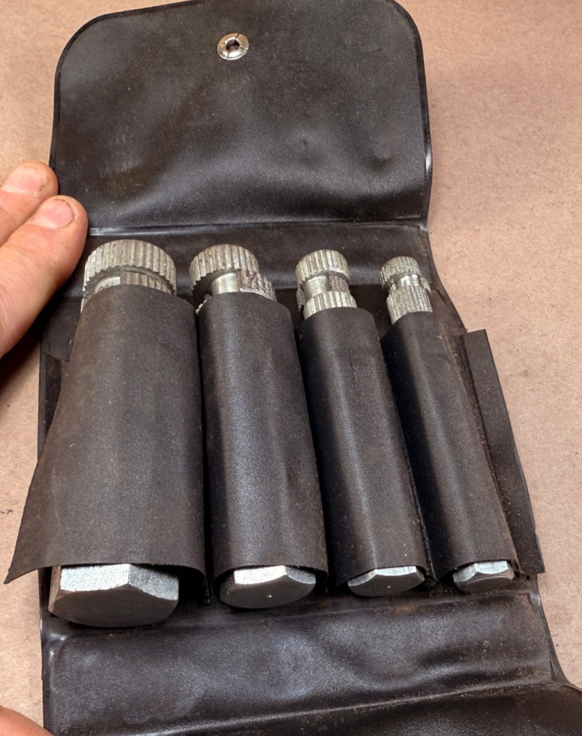 Vintage Roddick Tool 4-Piece 3/8" 1/2” 3/4” 1” Internal Nipple Extractor Set
