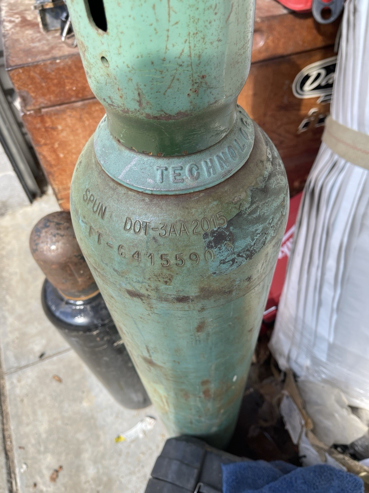 WELDING/CUTTING SET 125 TF OXYGEN & 250 75 TF ACETYLENE TANKS Exchangeable