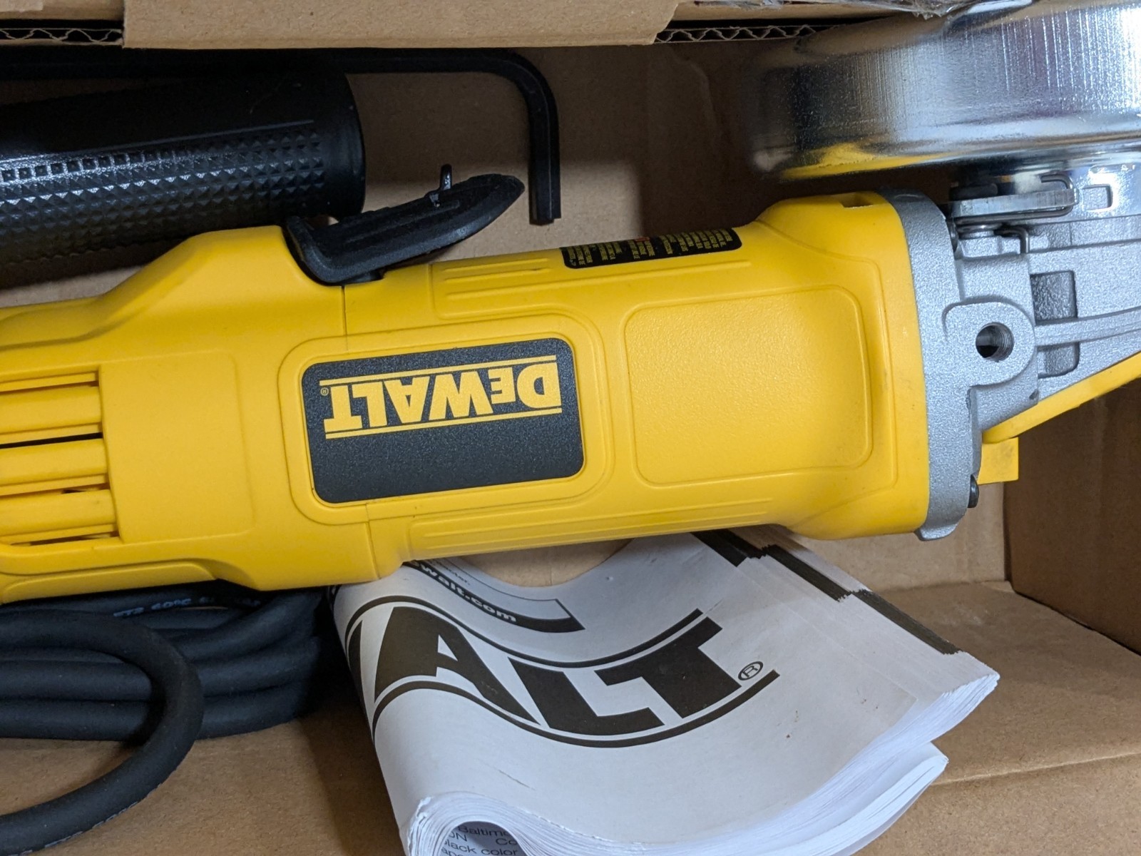 DeWALT 4-1/2" Wheel Dia, 12000 RPM, Corded Angle Grinder DWE4120N