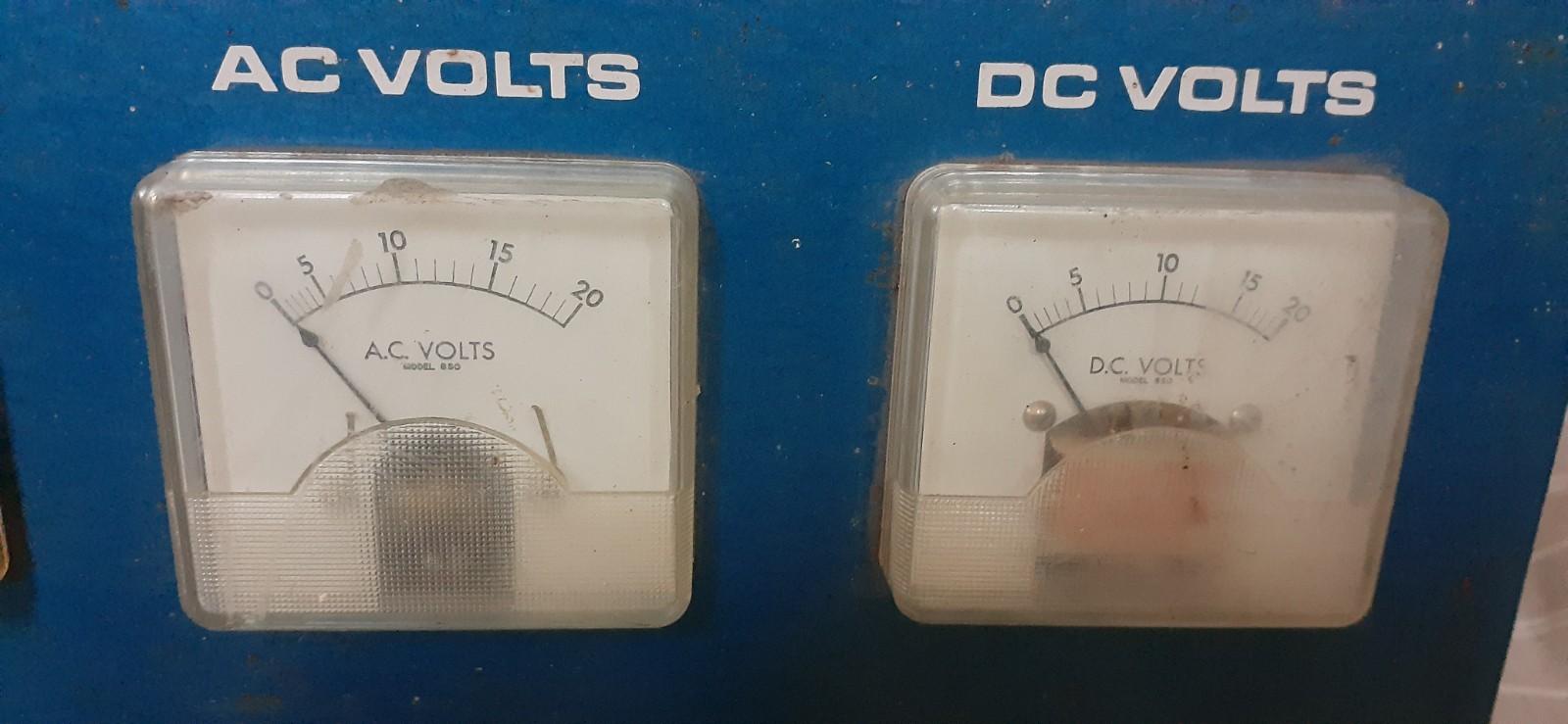 Vintage Dunleer Automotive Car Portable Alternator Tester AC/DC Volts, Ammeter