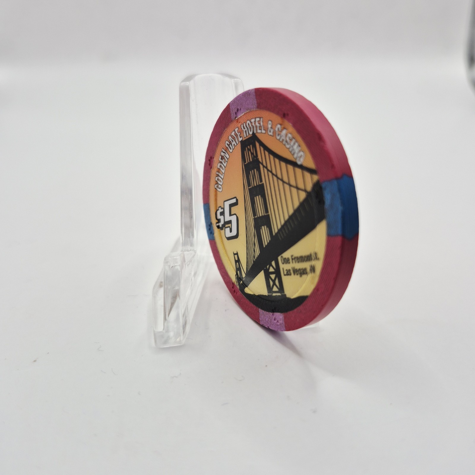 Golden Gate Hotel Casino Las Vegas Nevada 2000's $5 Casino Chip D0641