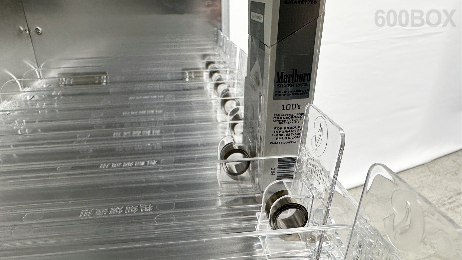 24" W 600 Pack Cigarette Tobacco Display Rack, Transparent Shelf