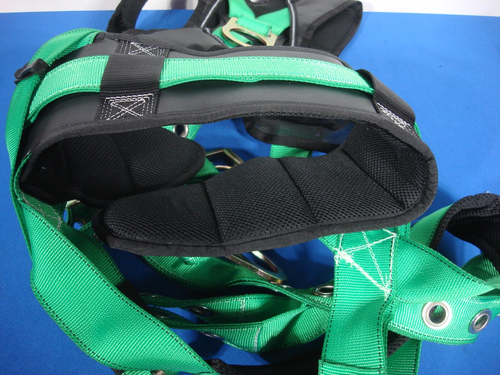 Guardian Fall Protection 193191 M - XL Monster Edge Harness with Side D Rings