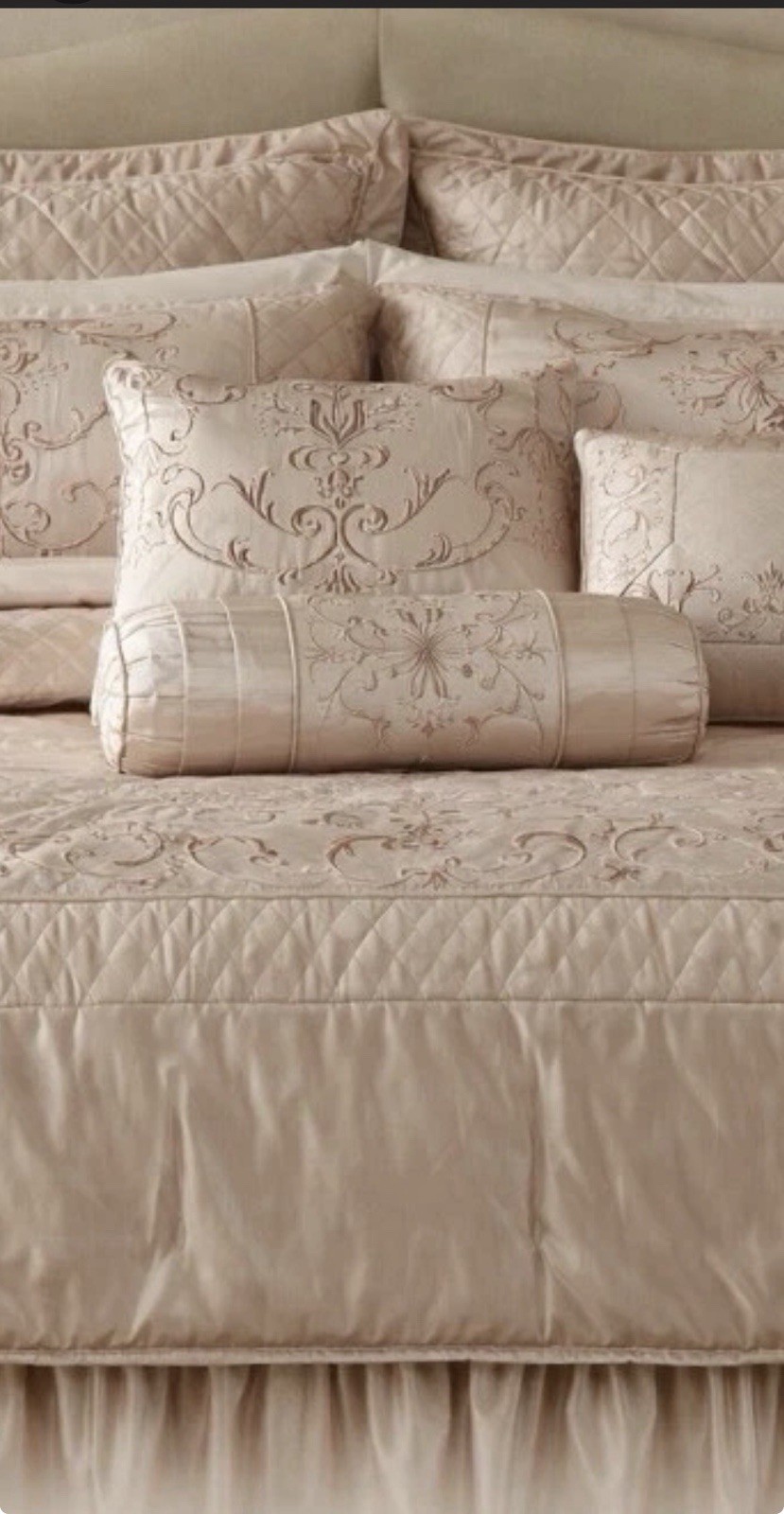 Winstone 10 Piece Luxury Comforter Queen Bed Set Satin Champagne, Peach Scroll
