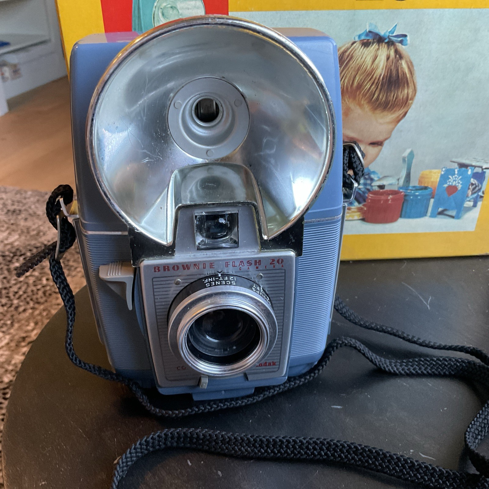 Vintage Kodak Brownie Flash 20 Outfit Camera Blue w/ Box NICE!