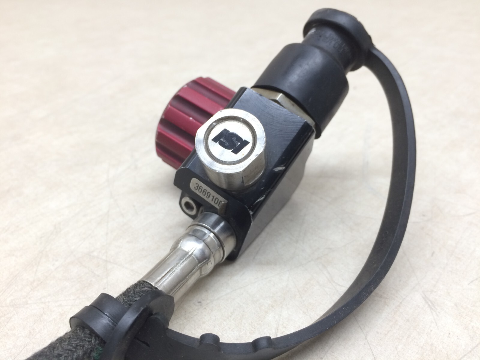 ISI Viking DXL SCBA Air Tank Regulator Connection Avon Protection CBRN Safety