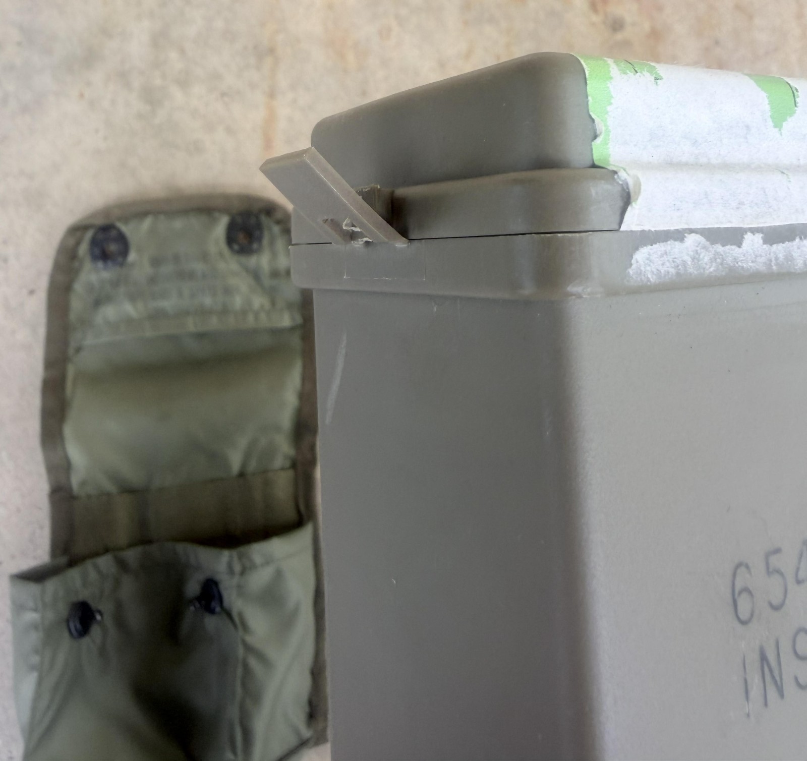 Alice First Aid Kit US Military - Empty and plastic tab not broken