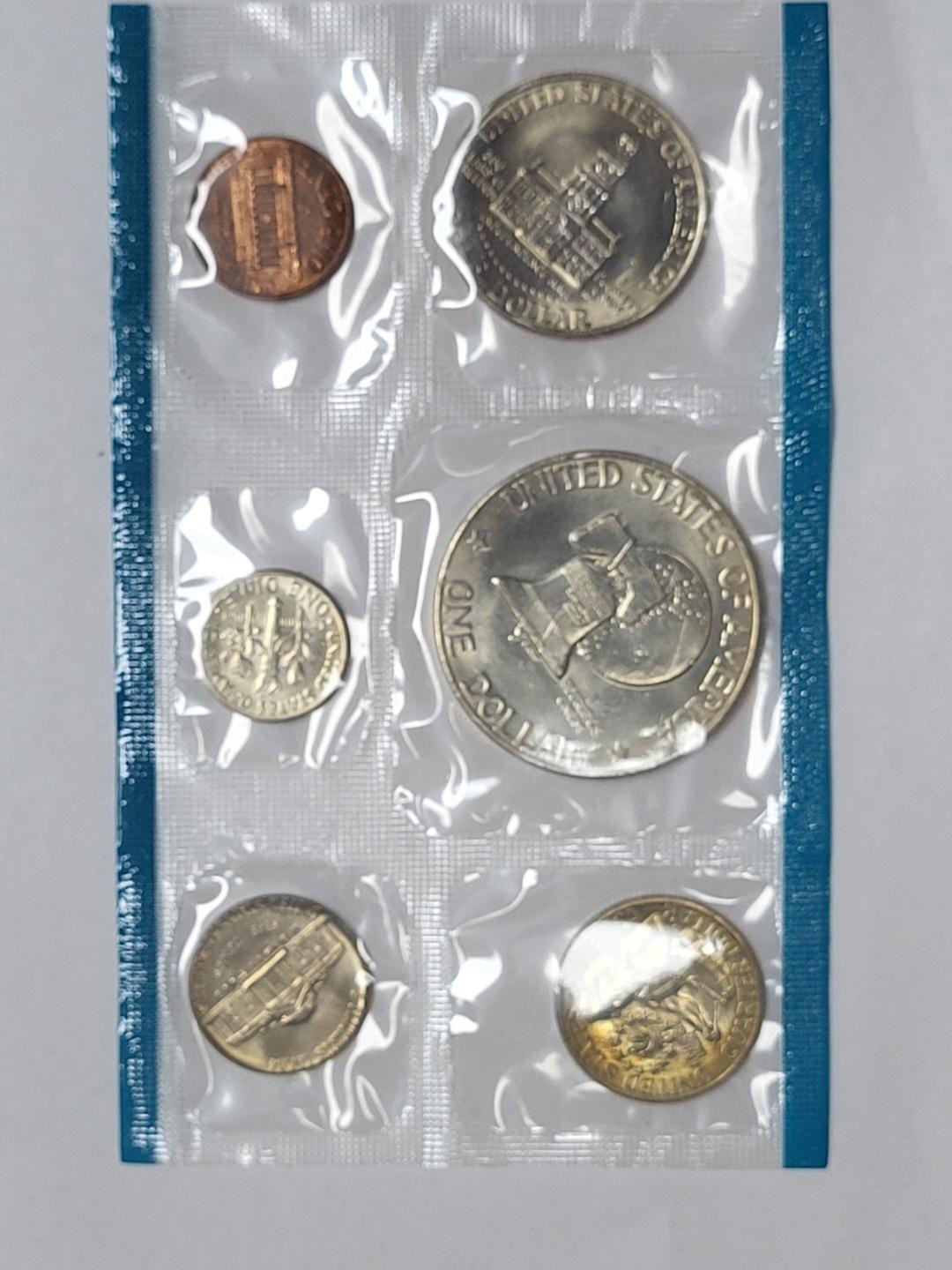 Full Set of 1976 UNCIRCULATED coins Philadelphia Never touched almost 50 years C