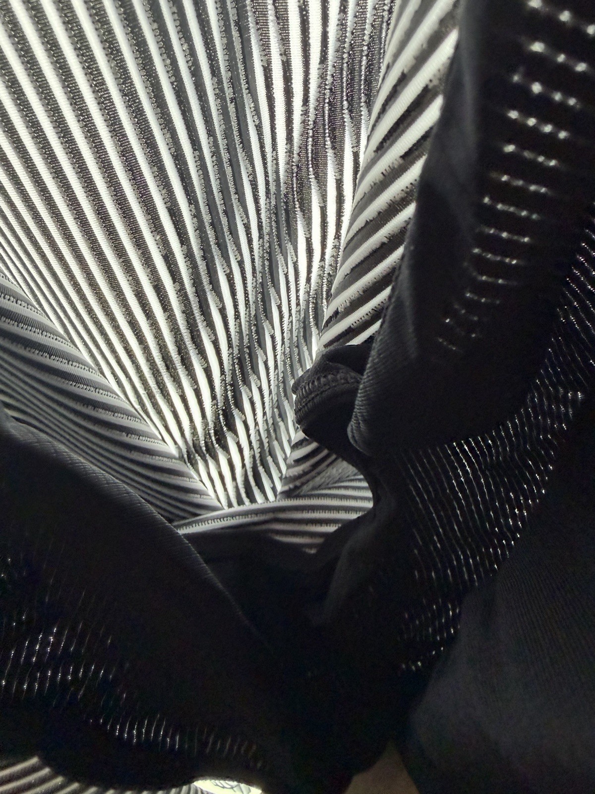 FN3369-013 Large Nike AeroSwift Men's Dri-FIT ADV Running 1/2-Length Leggings