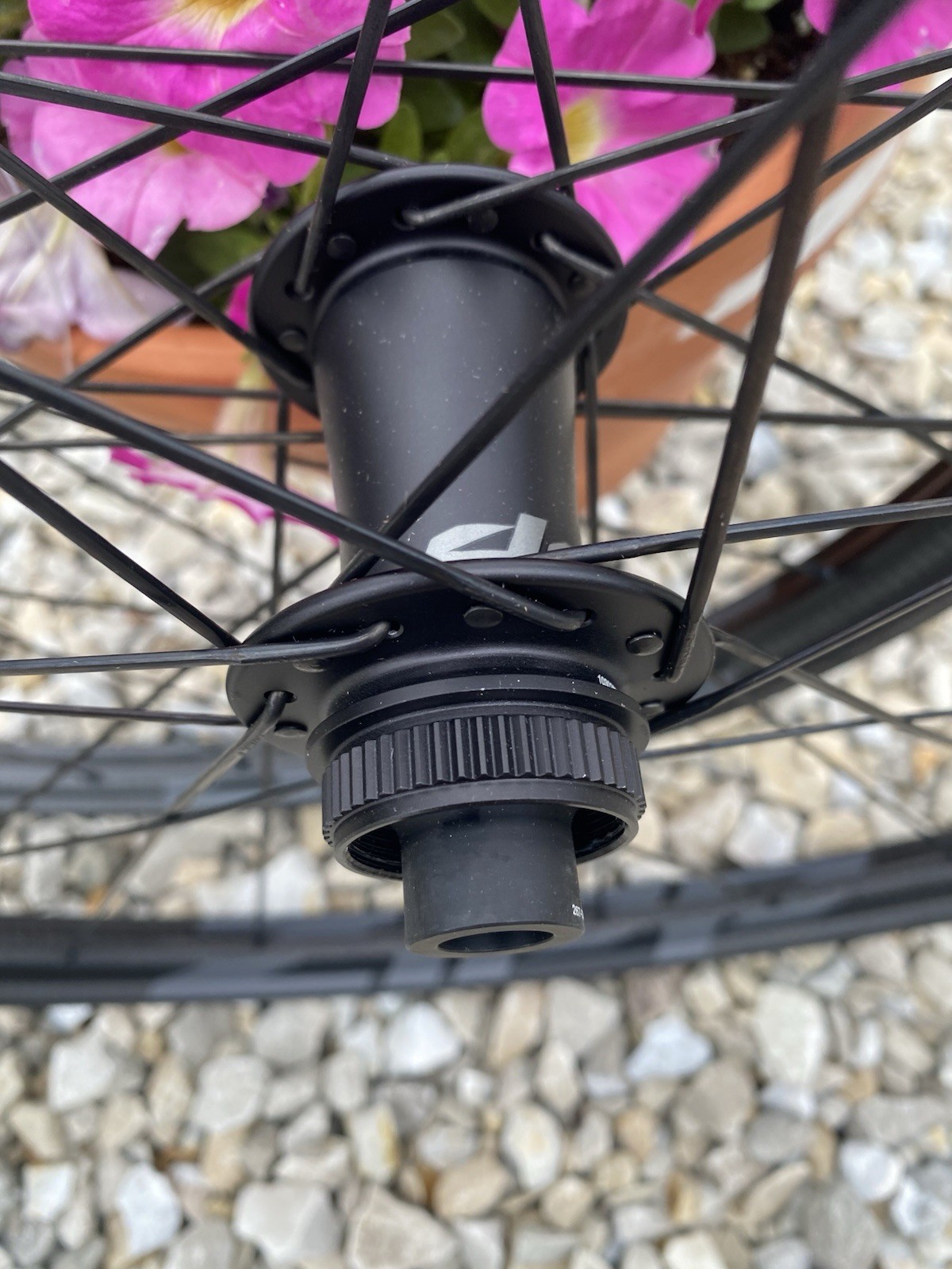 Zipp 101 XPLR Carbon Gravel Wheel Set 100x12 12x142 Sram Xdr 700c Disc Hookless