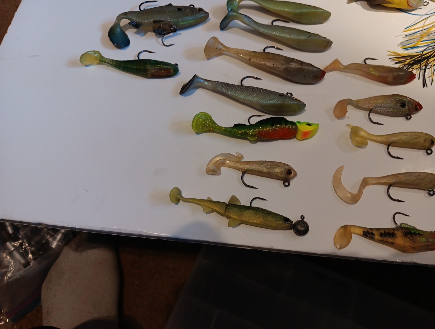 Lot of 43 Weedless & Rubber Lures Frogs, Turtle, Fish w/case