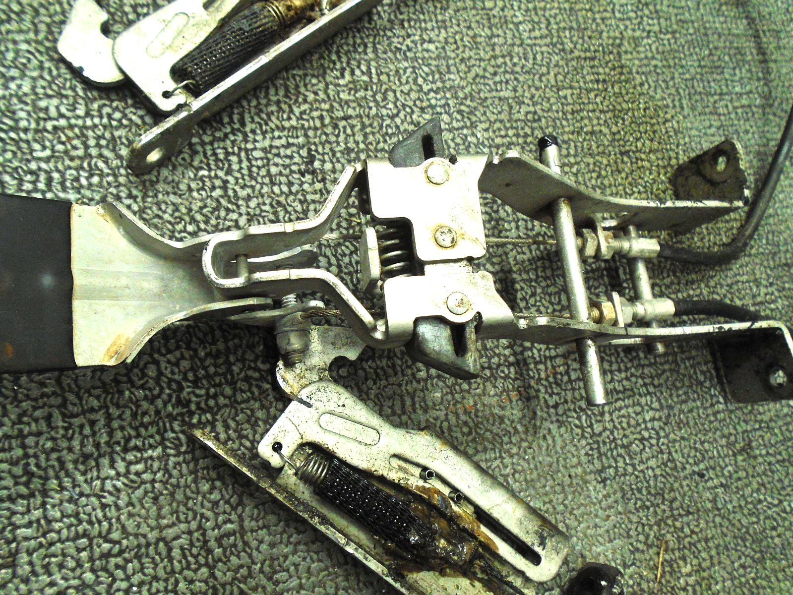 FRONT & SIDE LATCH ASSY 892062T02 MERCURY VERADO OUTBOARD 200-400 HP #4