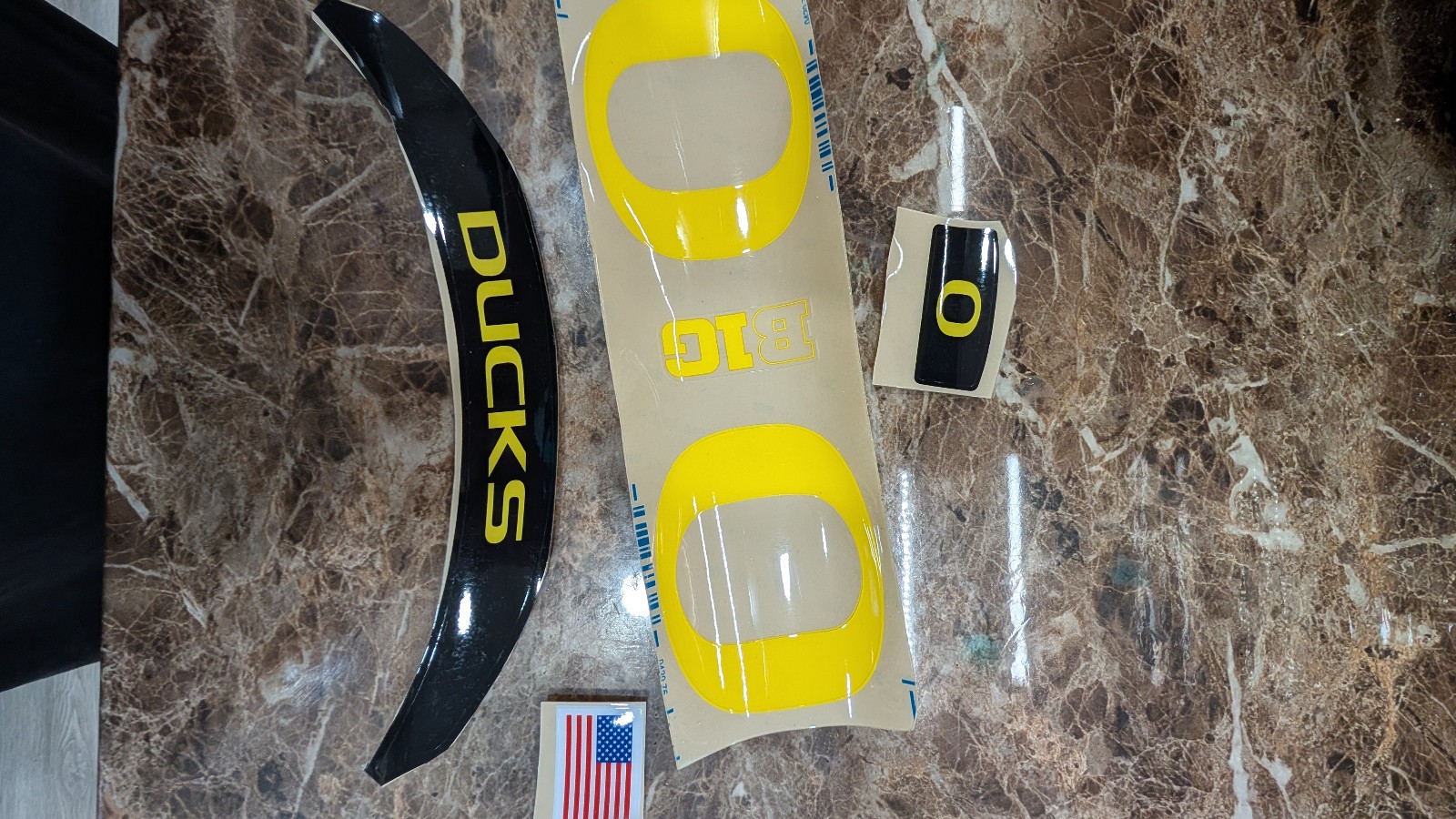 Oregon Ducks Yellow football helmets 3M vinyl decals full size