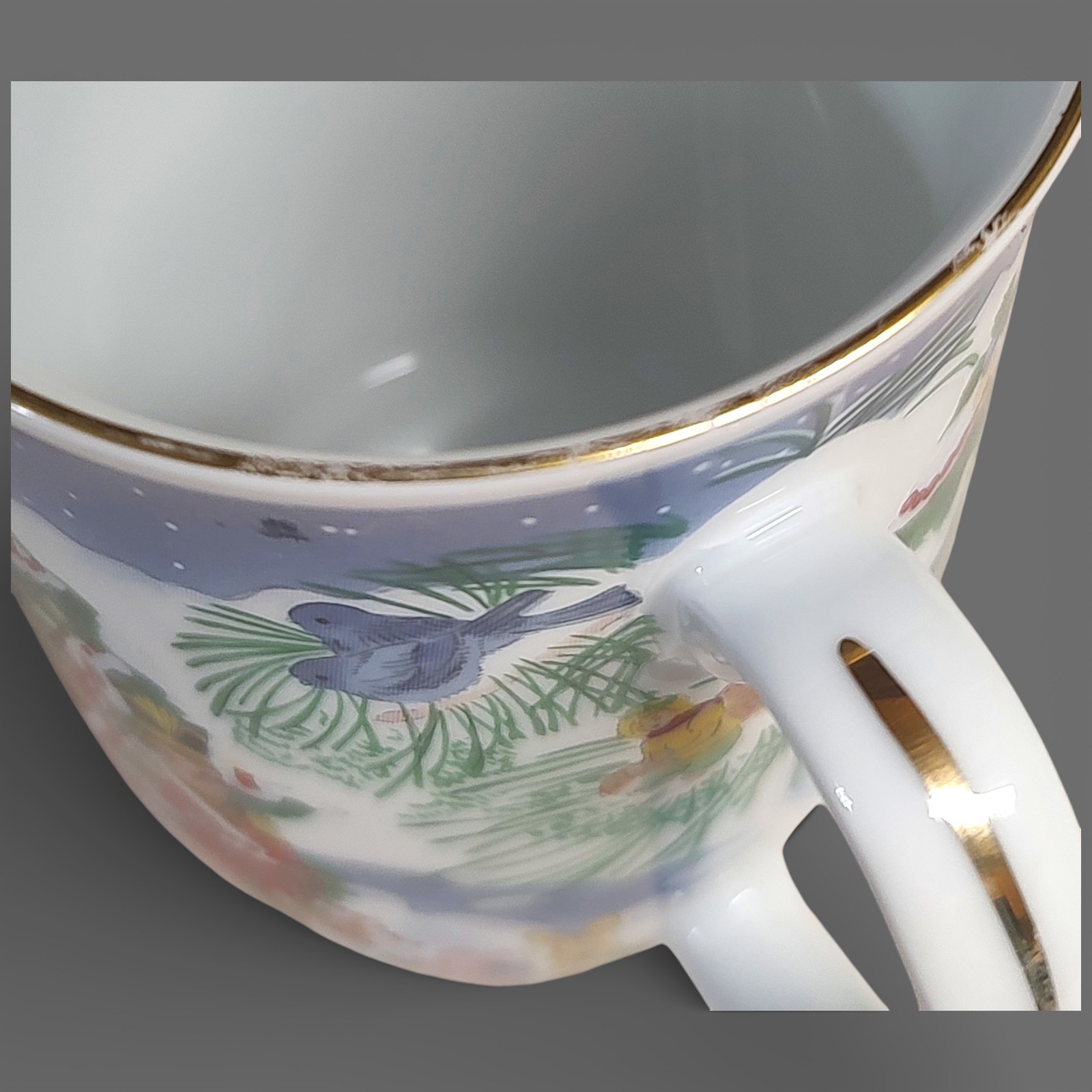 Set of 2 Tavistock Otagiri Christmas Ceramic Mugs 4" Japan