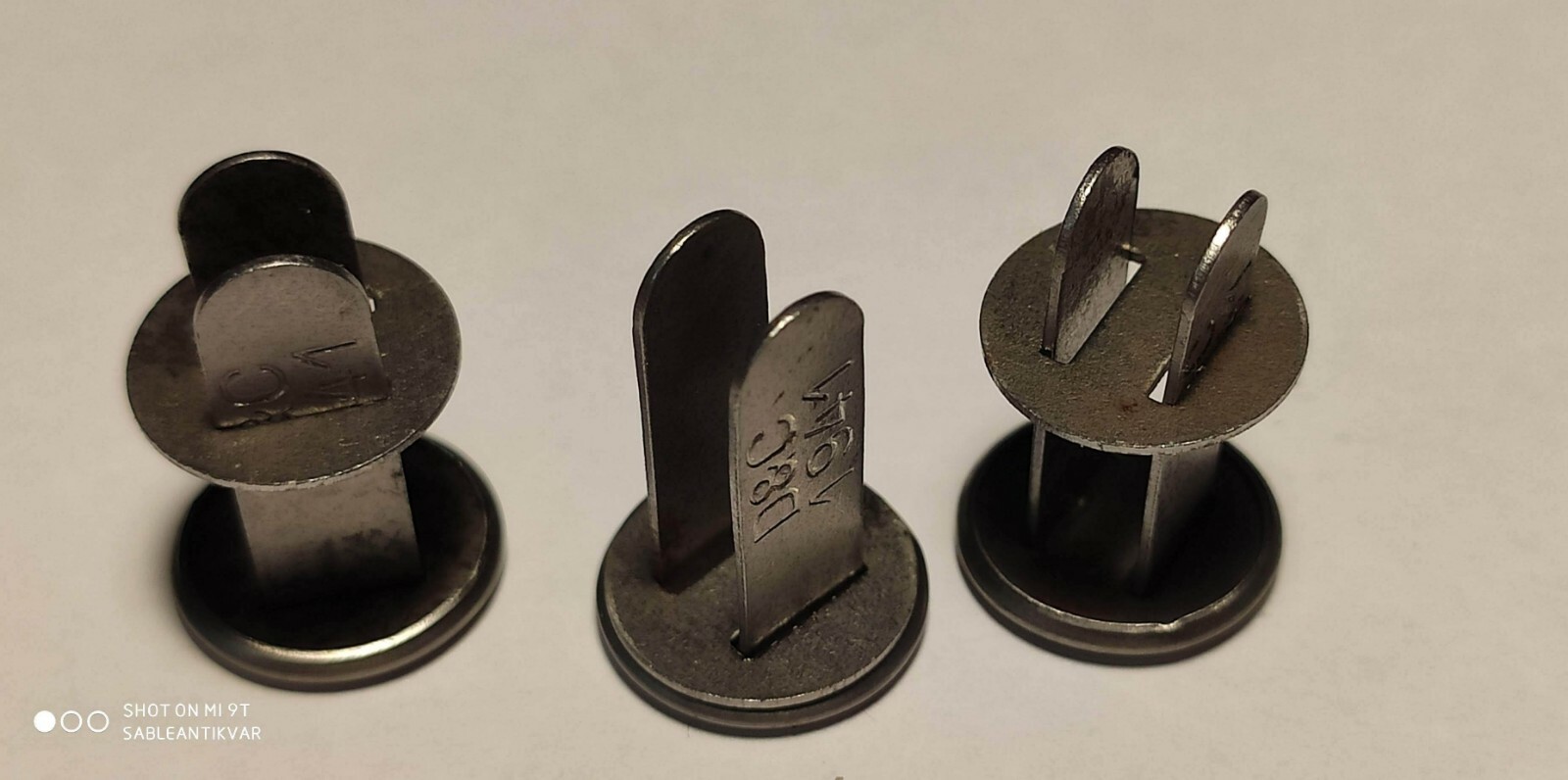 WW2 GERMAN HELMET EARLY RIVETS/WASHERS SET OF 3,MAKER MARKED very good replica