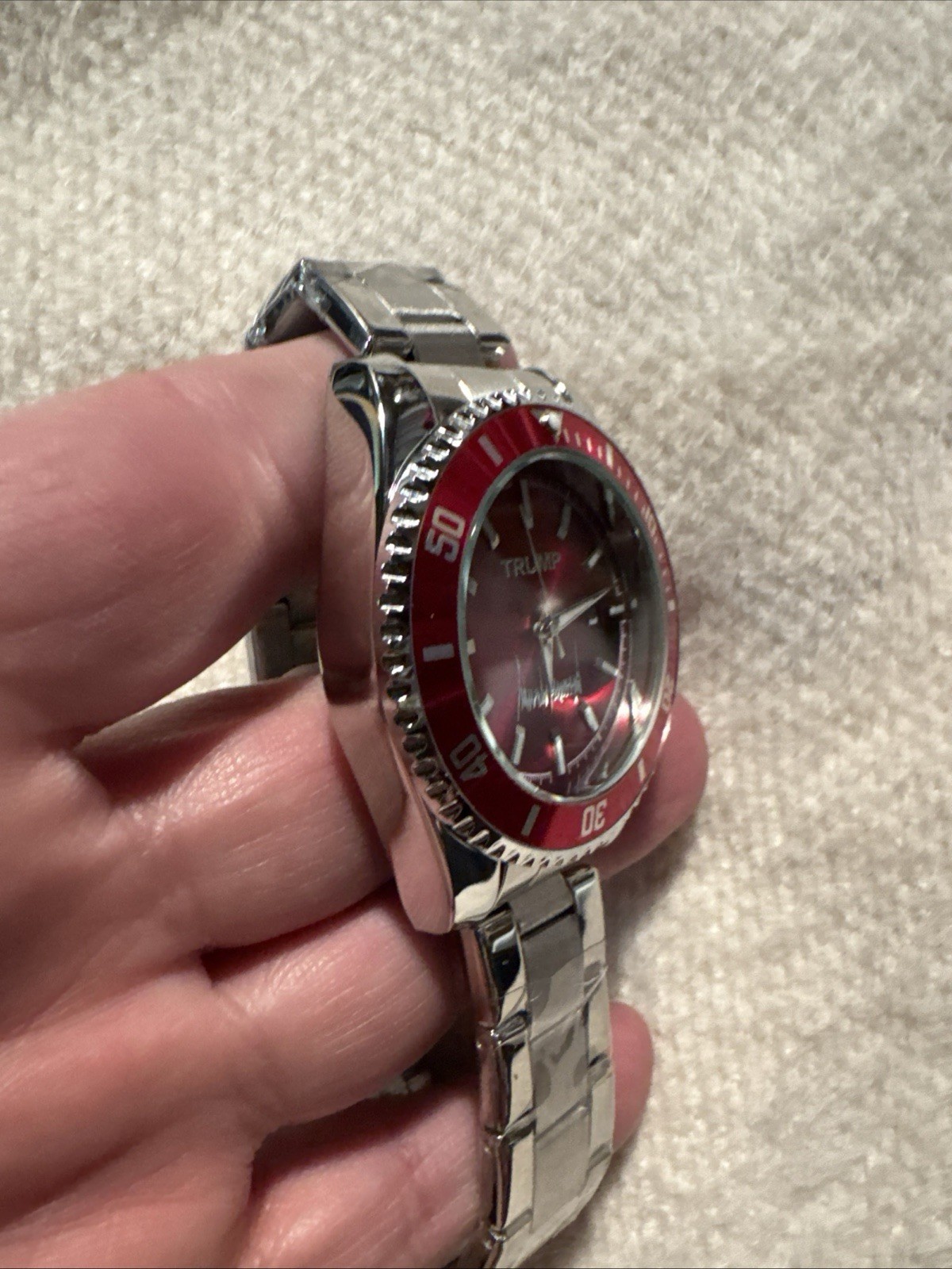 TRUMP VICTORY - Fight Fight Fight - RED BEAUTY - COMMEMORATIVE WATCH