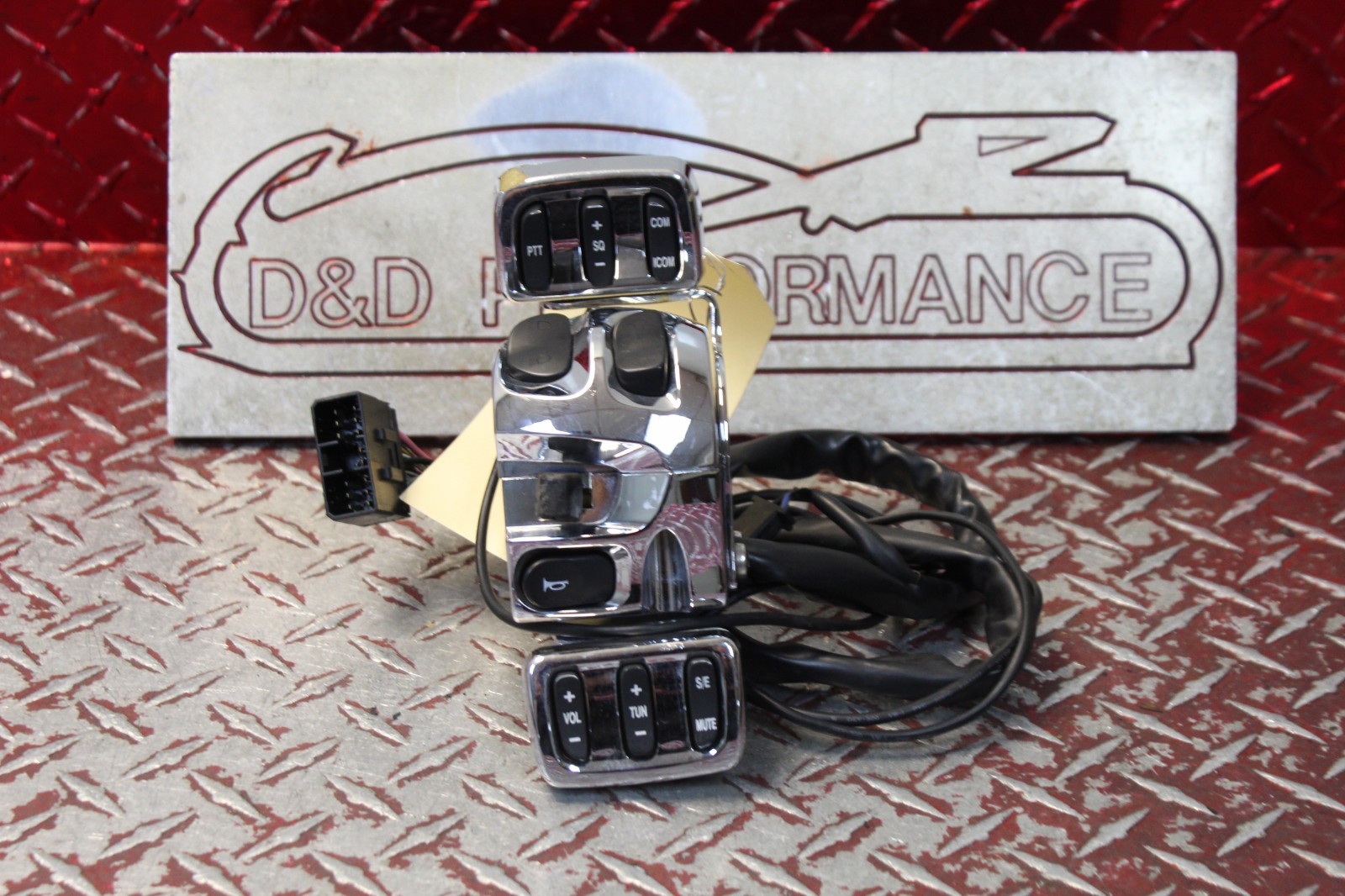 2008 VICTORY VISION TOURING LEFT CONTROL SWITCH W/ RADIO CONTROL BUTTONS VVT2