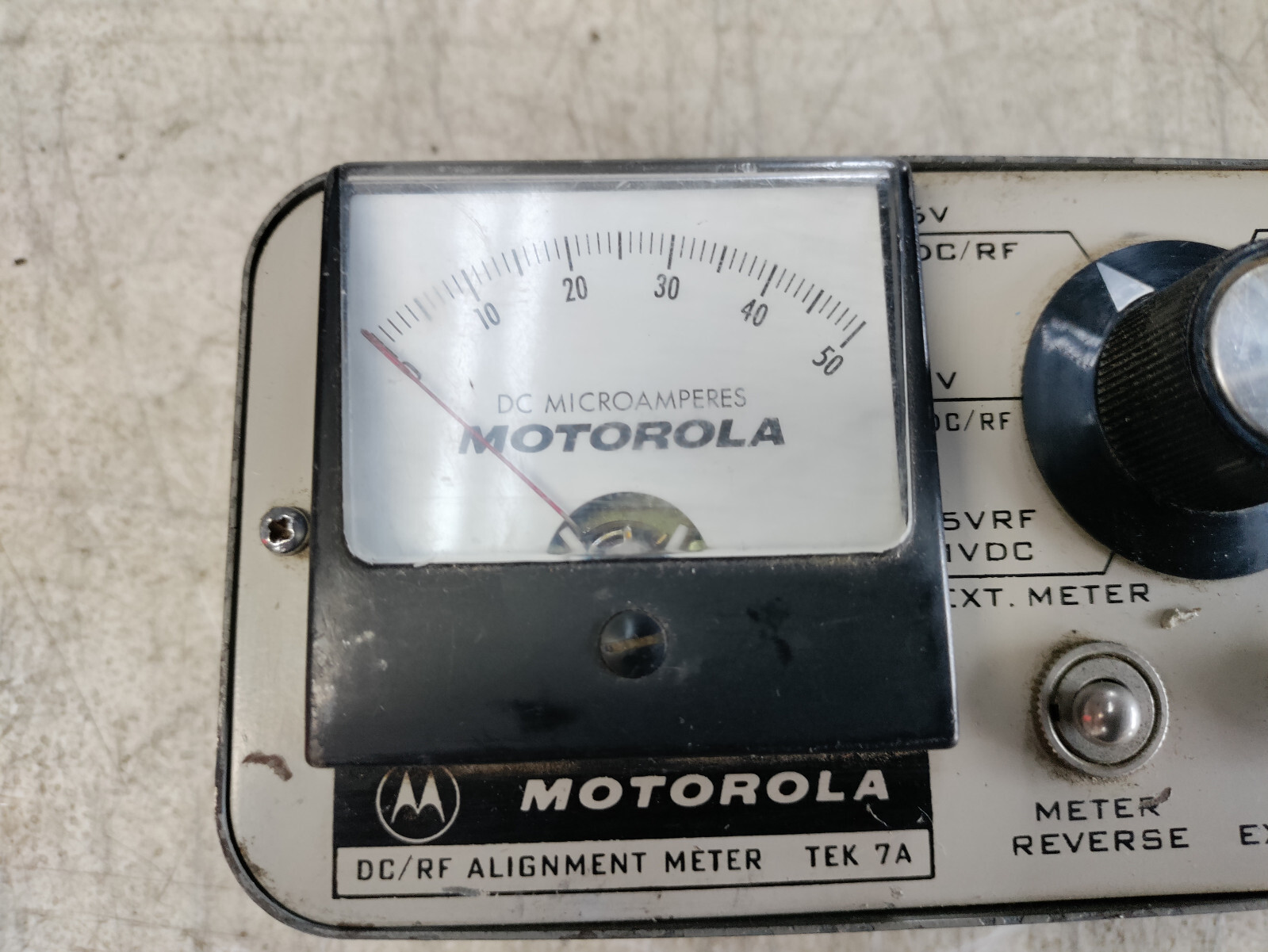 MOTOROLA TEK 7A DC/RF ALIGNMENT METER RADIO TEST UNIT
