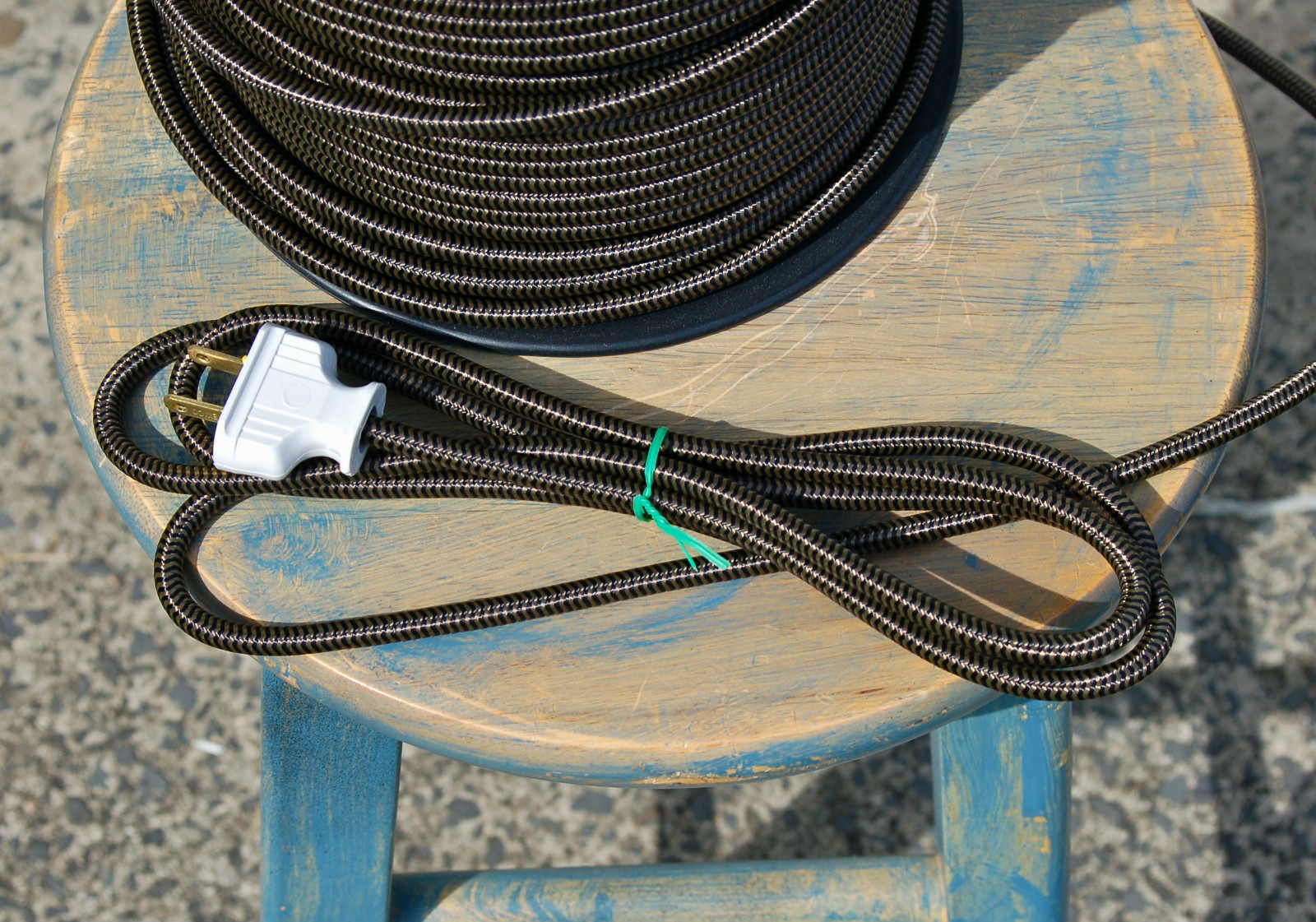 Black & Brown Cloth Covered 3-Wire Round Cord, Lamps Pendant Lights Vintage Fans