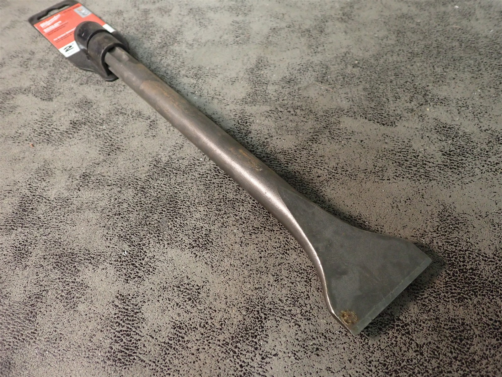 Milwaukee 48-62-4085 SDS MAX 2" x 12" Scaling Chisel (BN376)