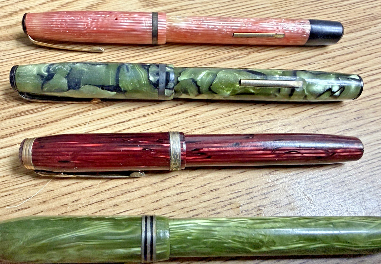 Lot Of 4 - Vintage Fountain Pens - Pink, Green, Burgundy Writing Instrument Pen