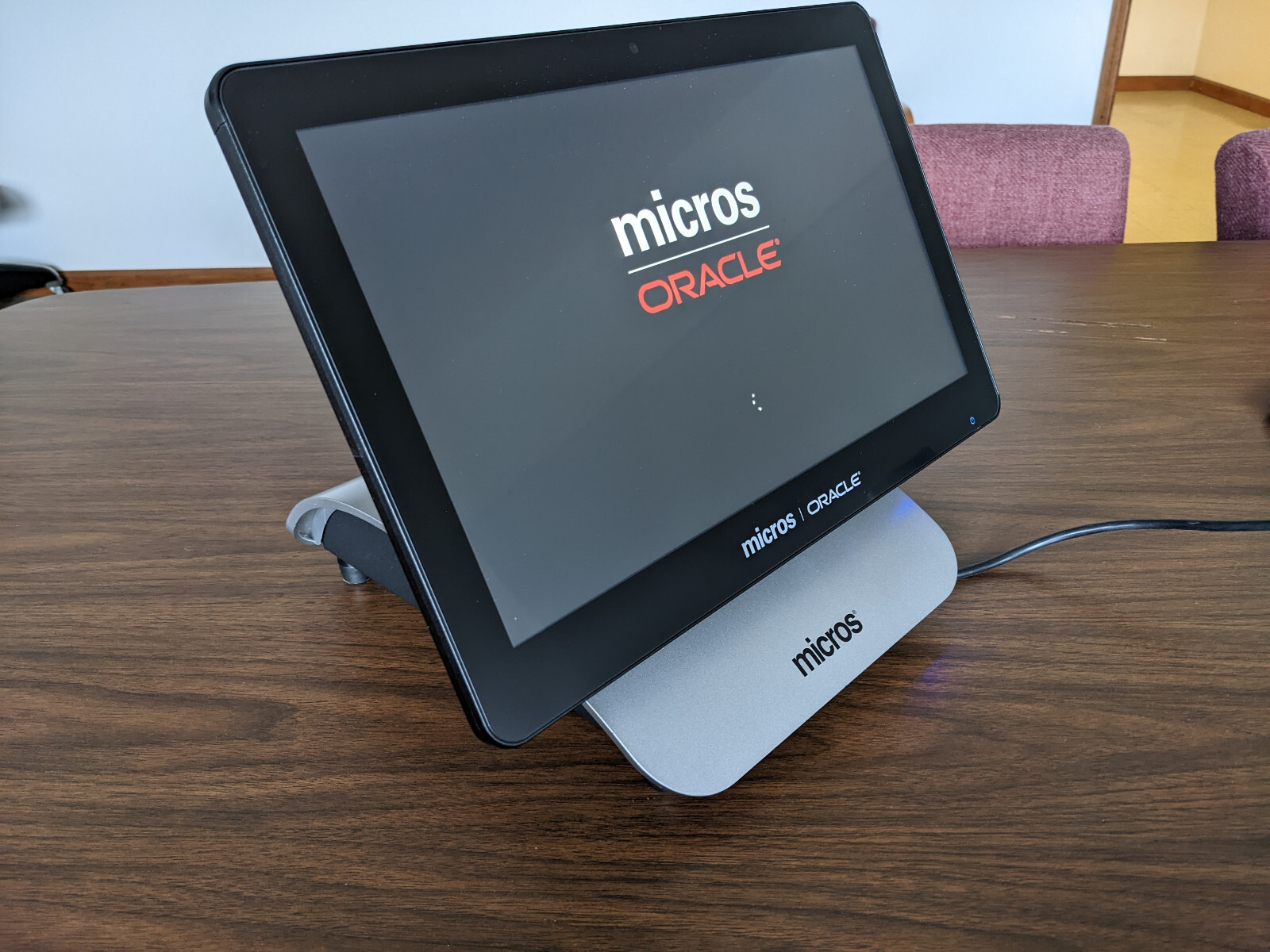 Micros Oracle Workstation 6 610 Fully Reconditioned to Factory Specs.