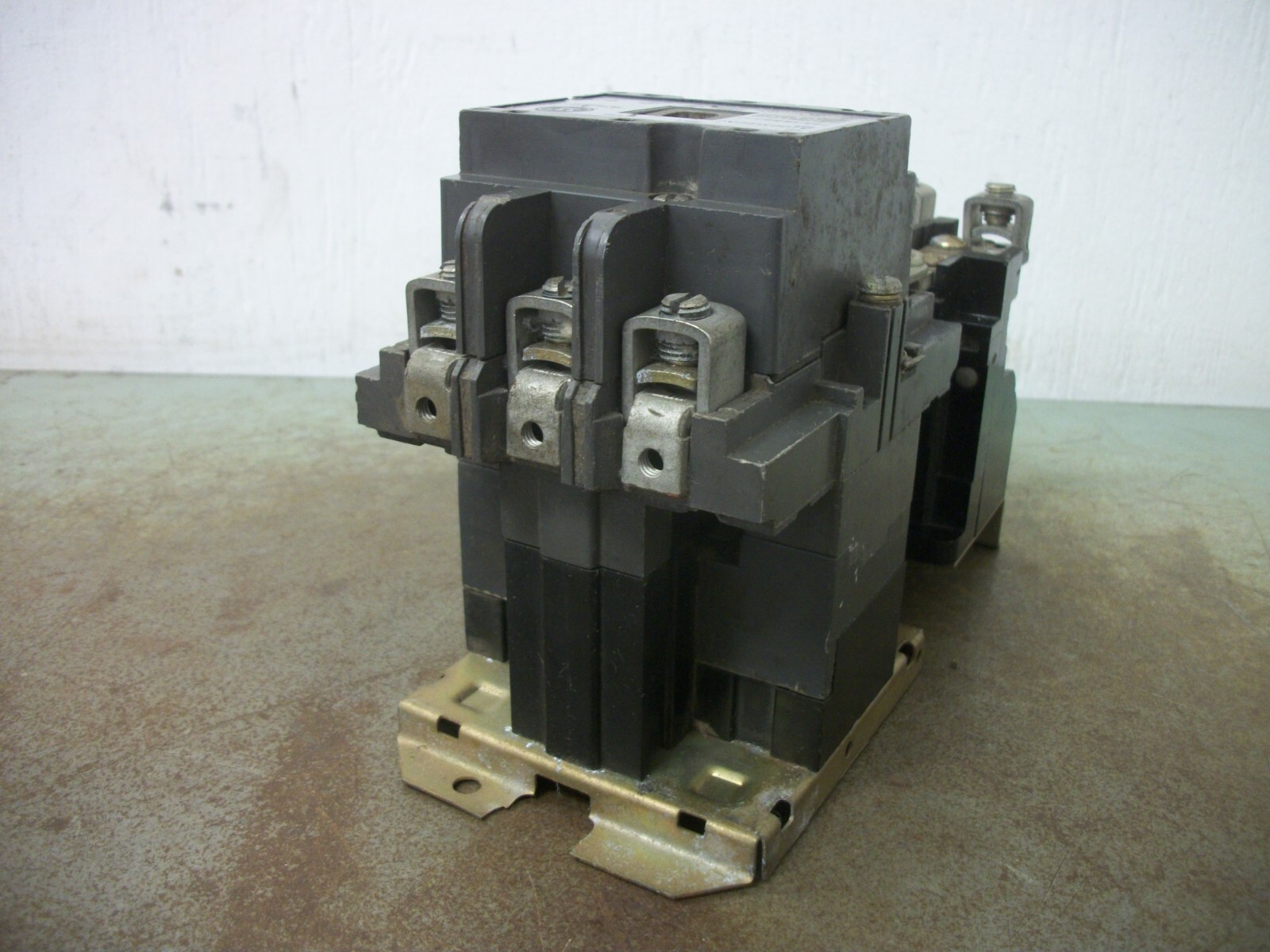 WESTINGHOUSE SIZE 2 MOTOR STARTER A200M2CAC 120VCOIL 3PH 600V 25HP