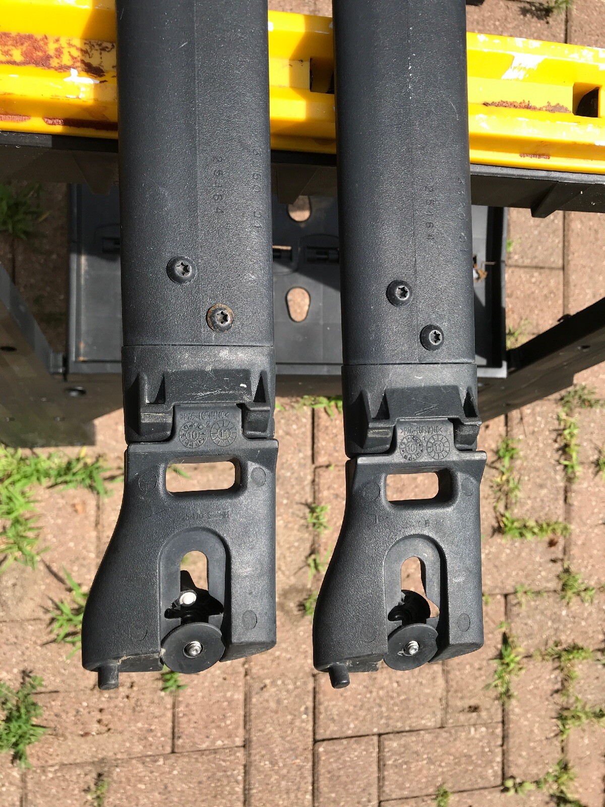 2011-2016 Town & Country Grand Caravan Routan Roof Rack Cross Bars Bar Set