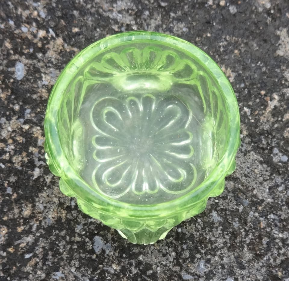 Dainty, Yellow Vaseline/Uranium Glass Footed Open Salt Dip, Cellar, Dish!